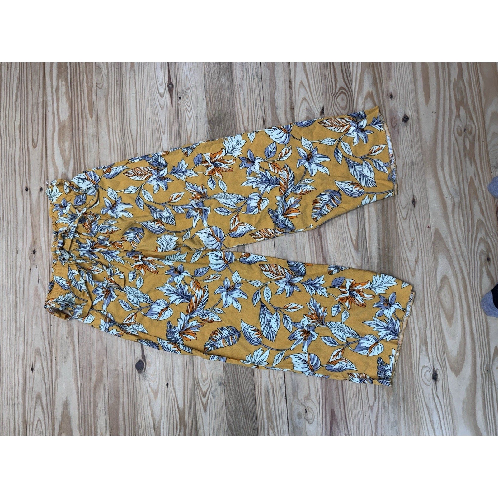 Breeze Ever Yellow Floral 100% Rayon Pants Women’s Size M