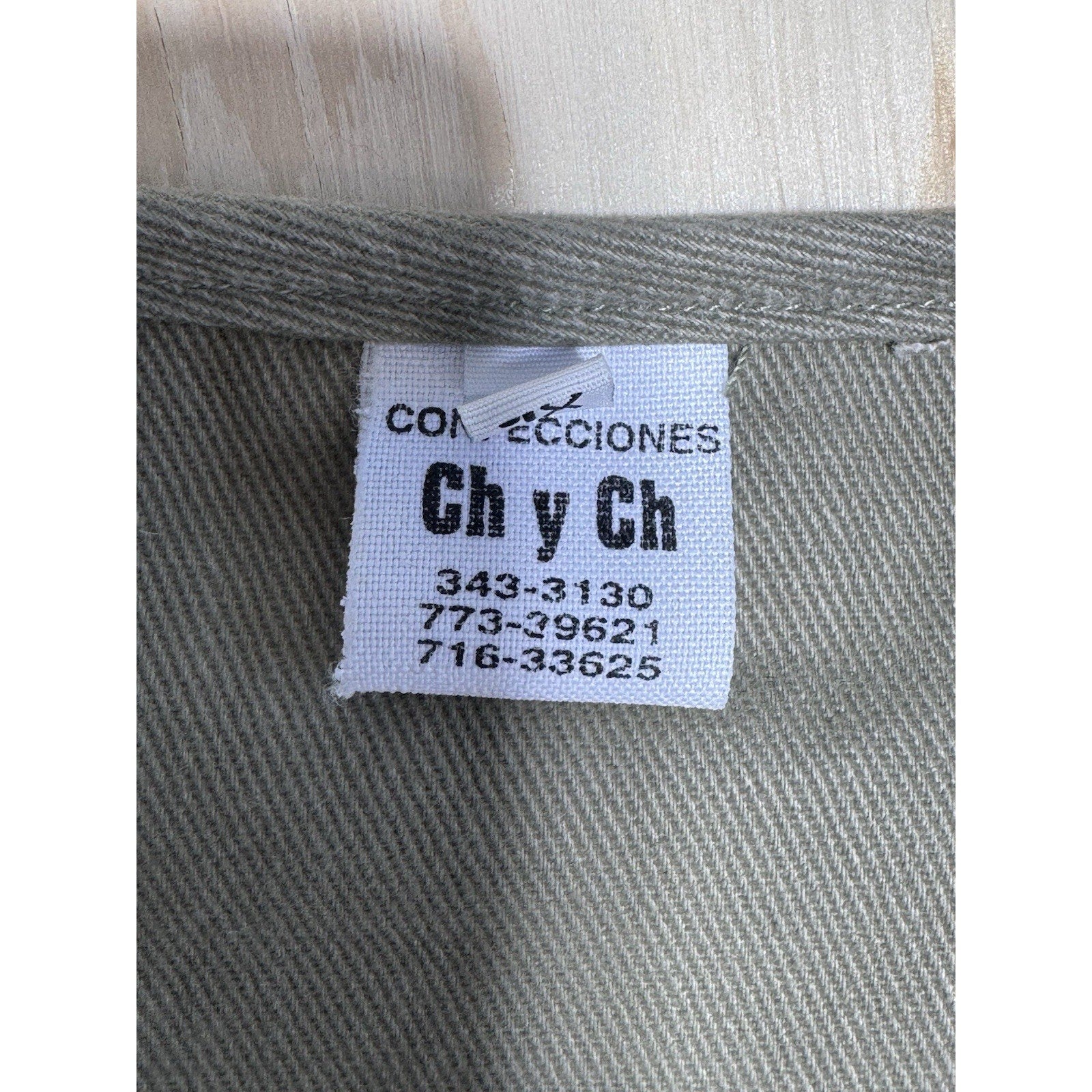 Vintage Shooting Fishing Vest Mens 1X Khaki Mesh Utility Full Zip Multi Pocket