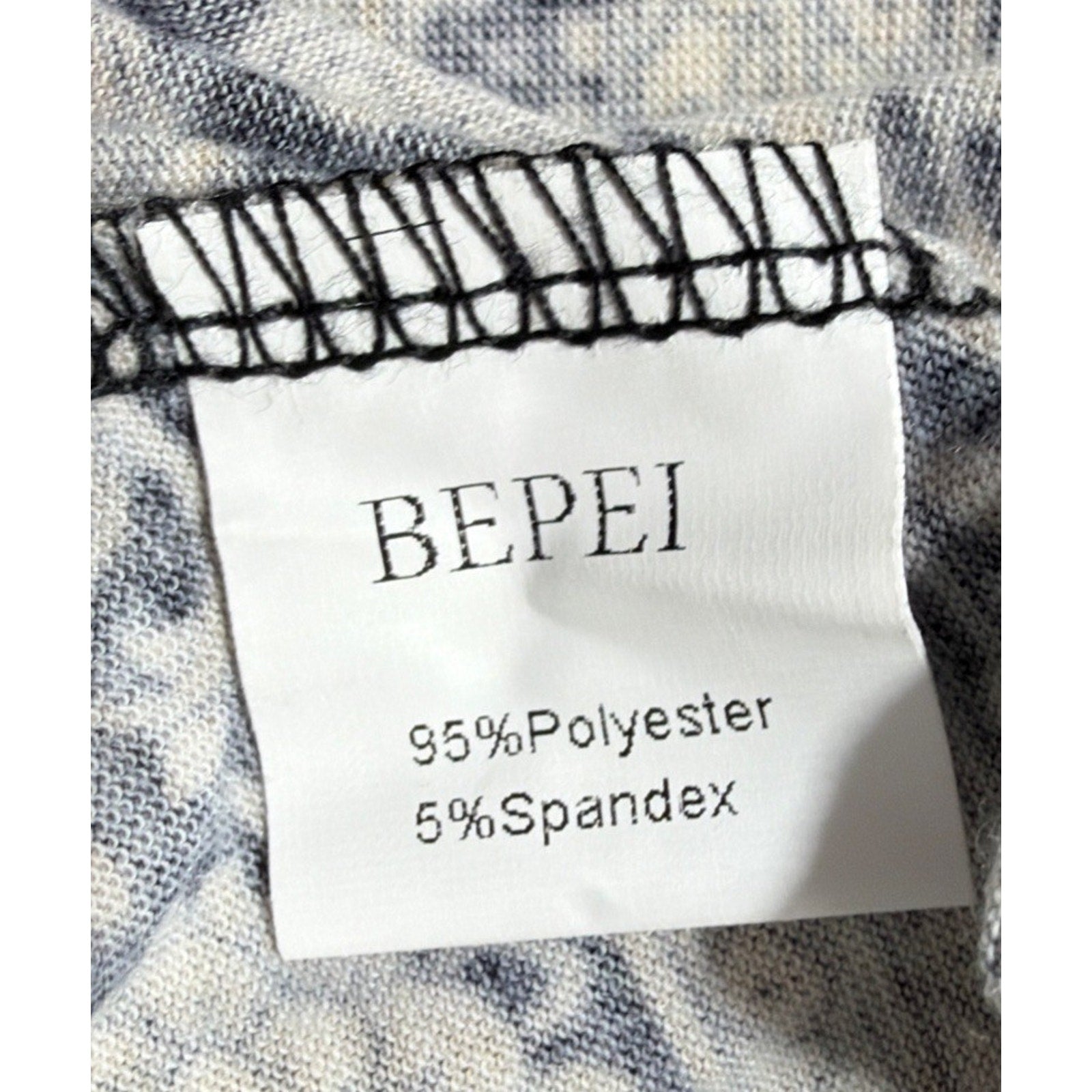 New BEPEI Womens Paisley All Over 3/4 Sleeve Tunic Blouse V Neck Size M Black