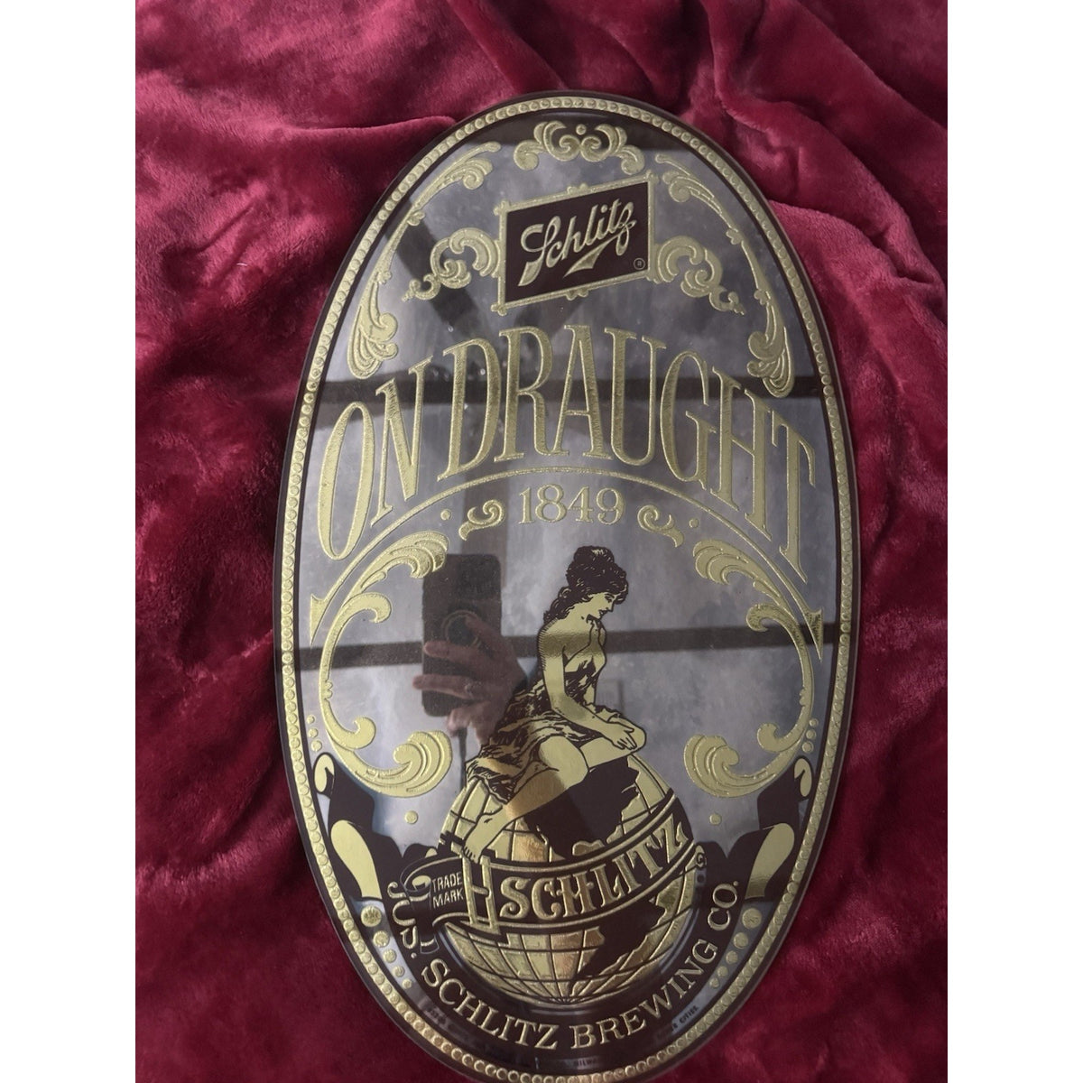 Vintage 1972 Schlitz On Draught Beer Bar Mirror Sign Oval 20” Beeco Milwaukee