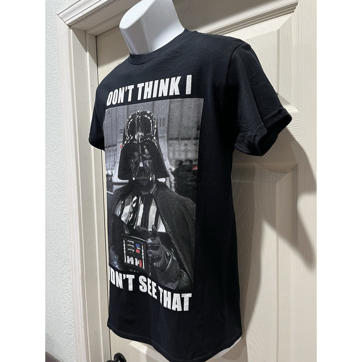 Star Wars DARTH Vader Hybrid Don’t Think I Don’t See You Size Small Black NWT