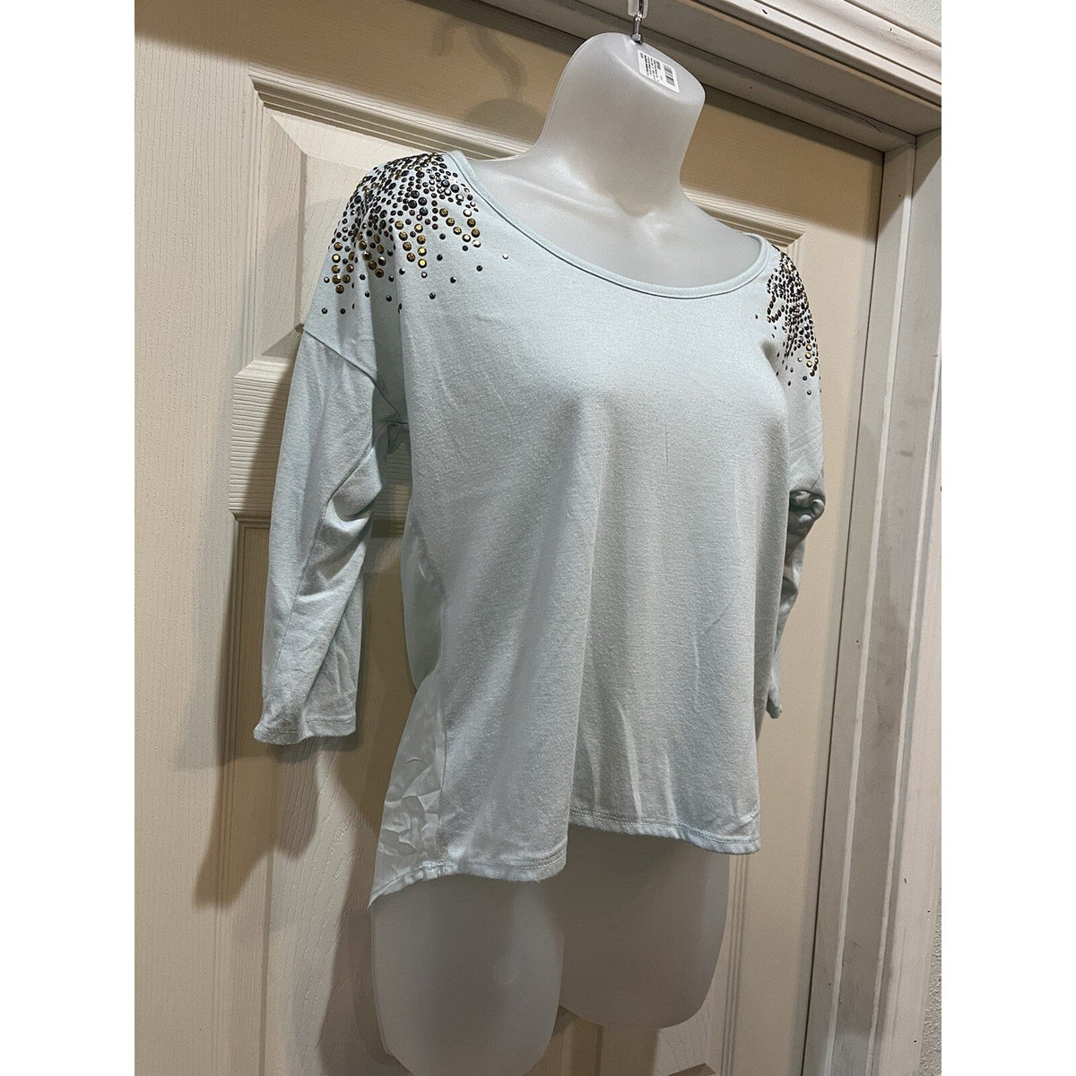 Eyelash Couture Light BlueFloral Sleeve Embellished 3/4 Sleeve Blouse Women's XS