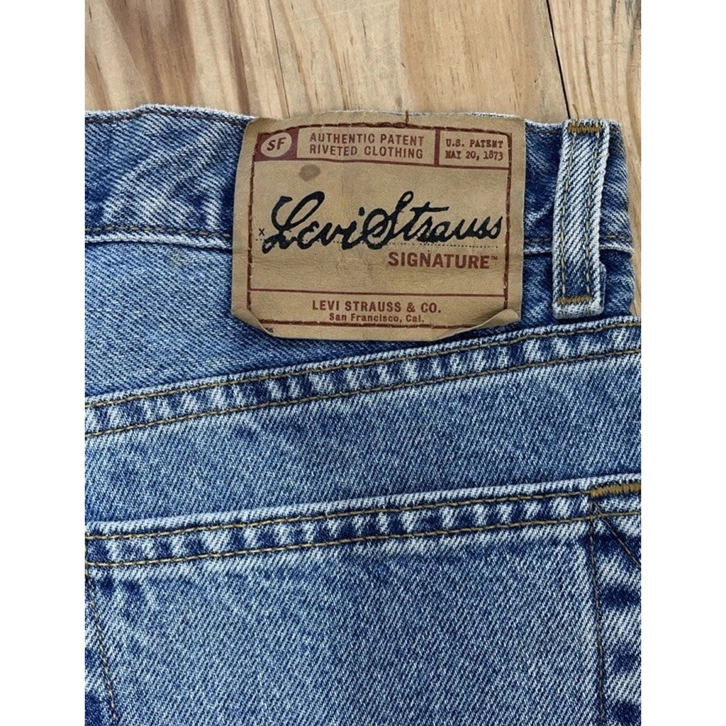 Vintage 90s Levi Strauss Signature Jeans Men's Relaxed Medium Wash W32 L30