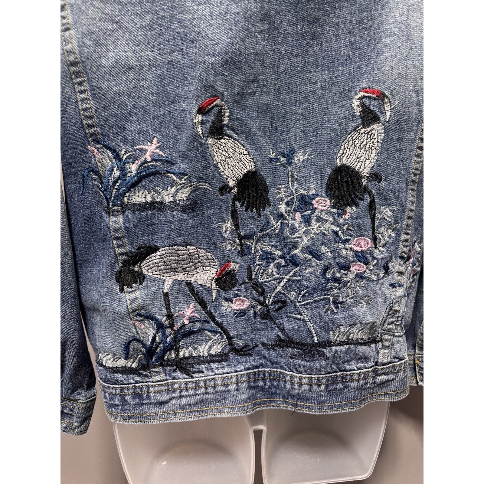 Crane Embroidered Blue Button-up Denim Jacket Destressed Detailing Women’s L
