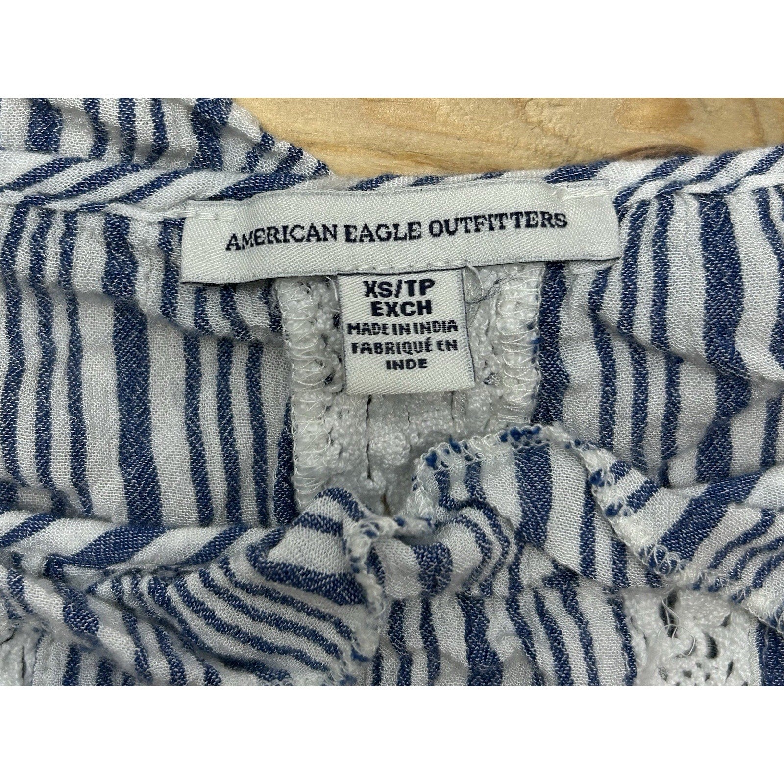 American Eagle Smocked Crop Top Womens Size XS Short Sleeve BLUE White Bohemian.