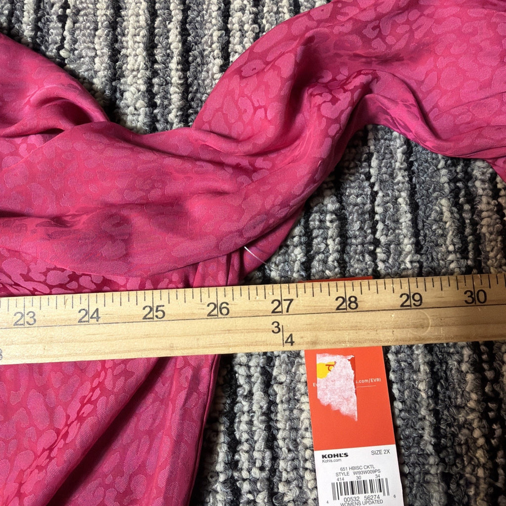 Evri Womens Plus sz 2X Top Pink Leopard Print Fitted Cinch Waist V Neck NWT