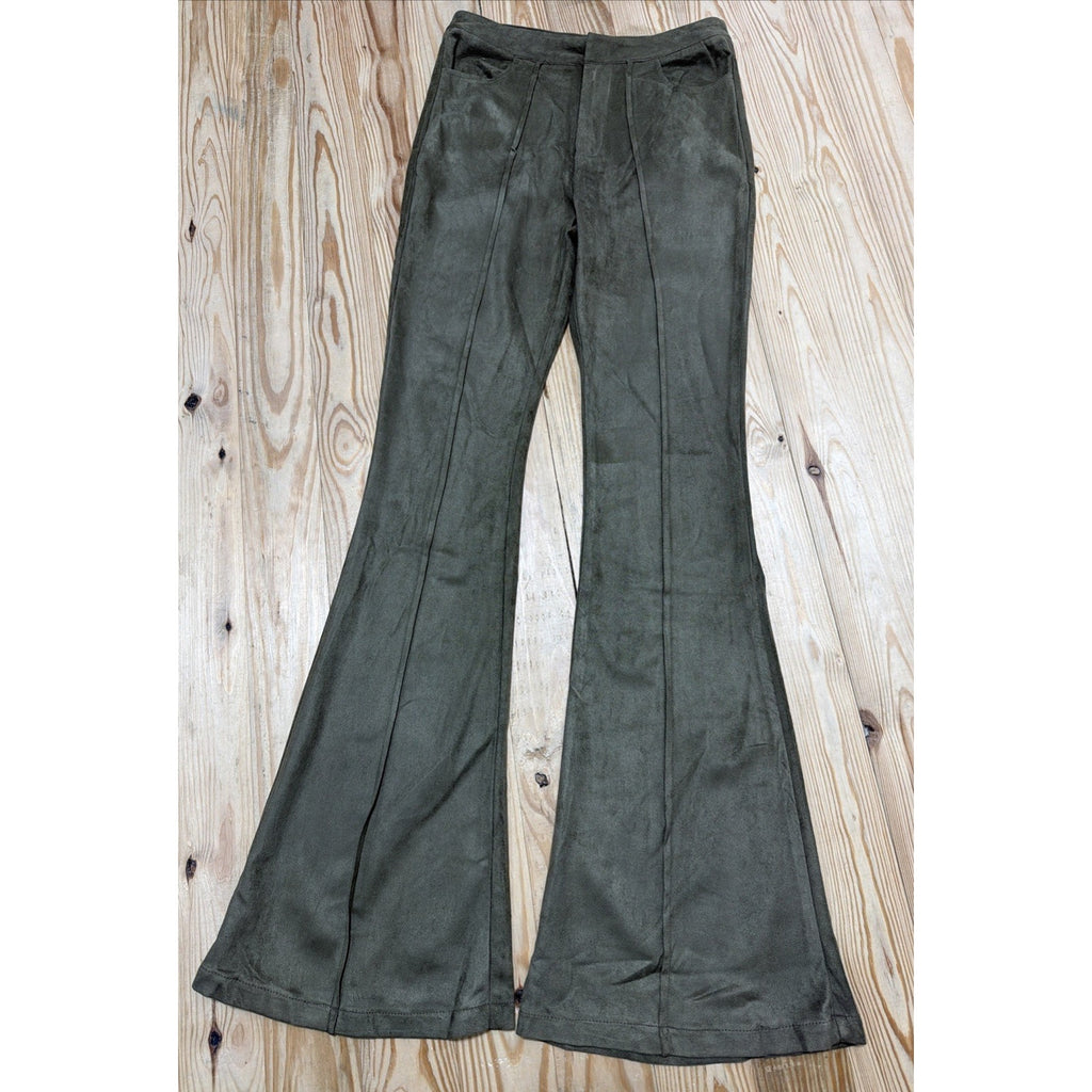UMGEE Faux Suede Velvet green High Rise Flare pants with pockets Size Small