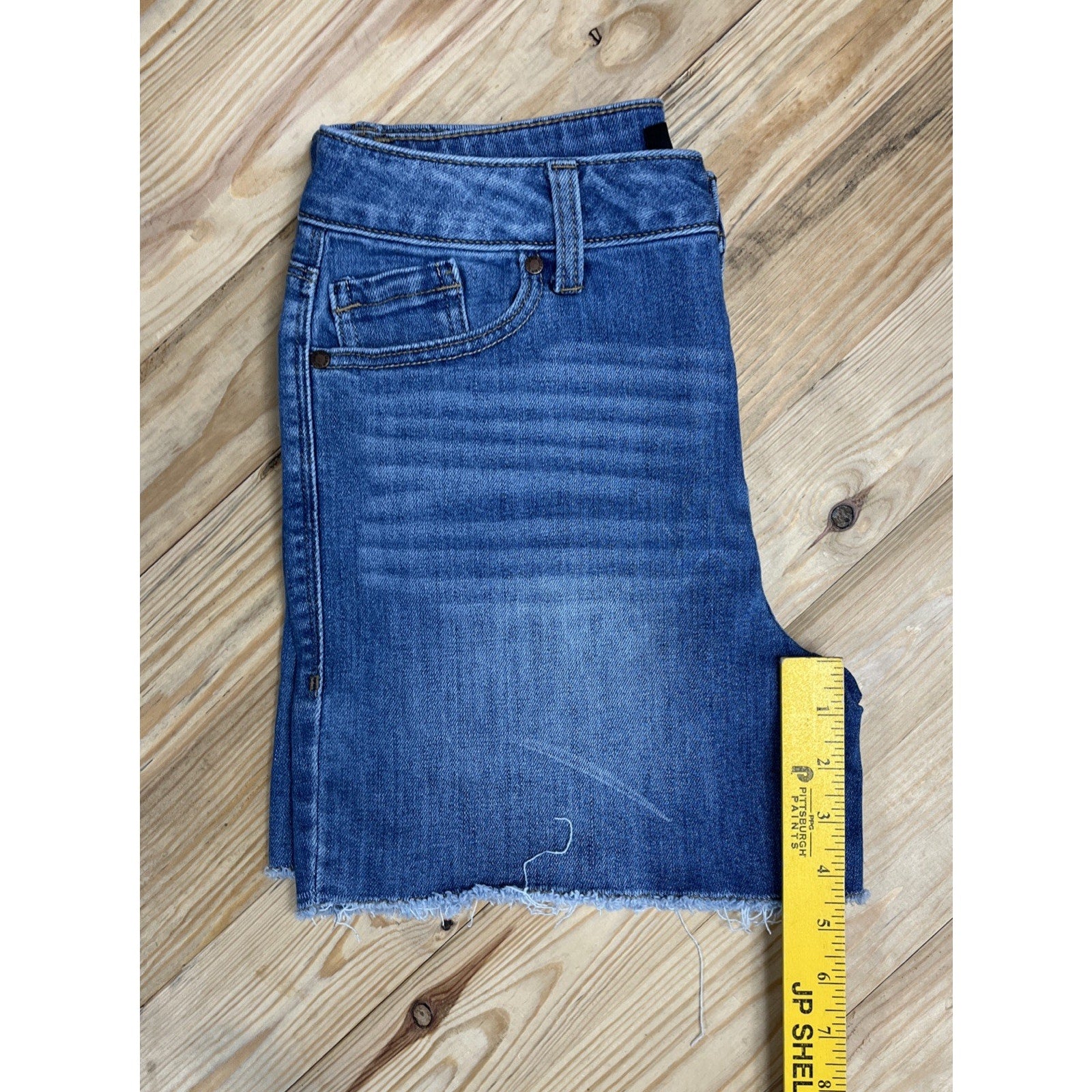 1822 Blue Denim Jean Cutoff Shorts Women Size 4