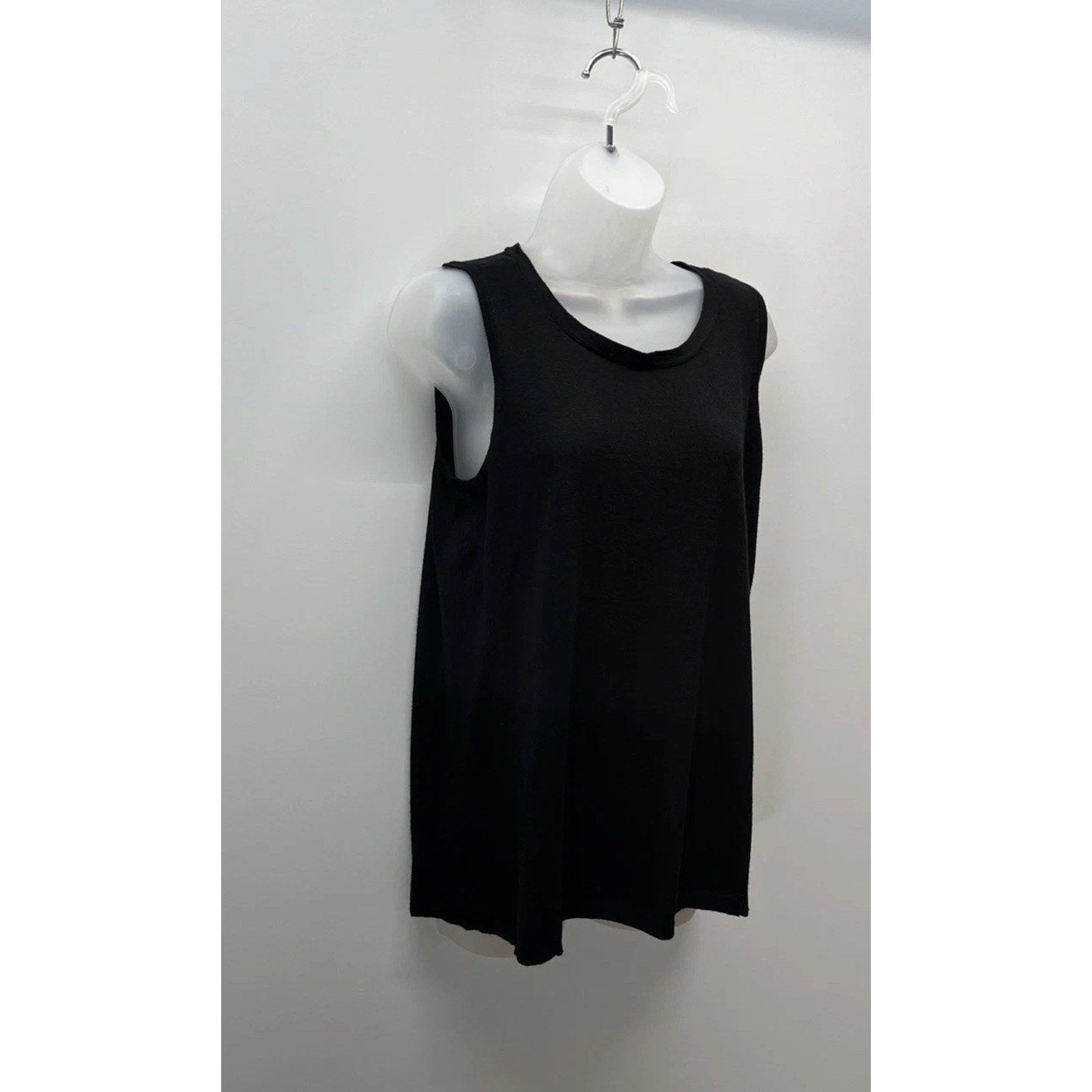 CHICO'S Sleeveless Tunic Tank Top T-Shirt Tee Black Knit Size 2