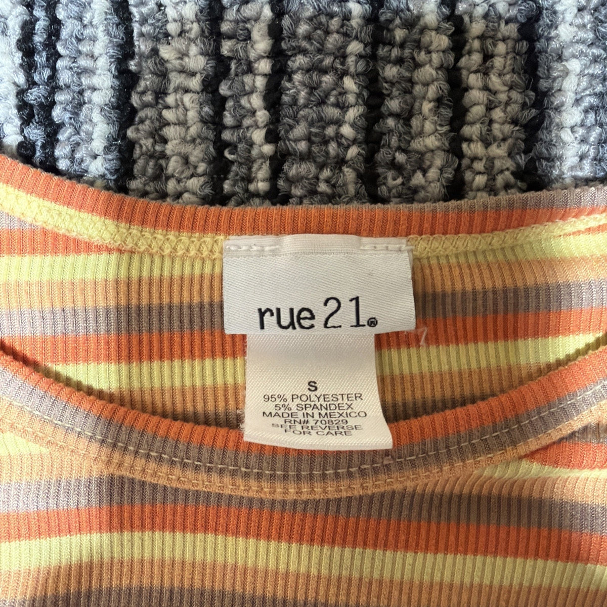 Rue21 Y2K T-Shirt Crop Top Womens S Multicolor Striped Short Sleeve Stretch