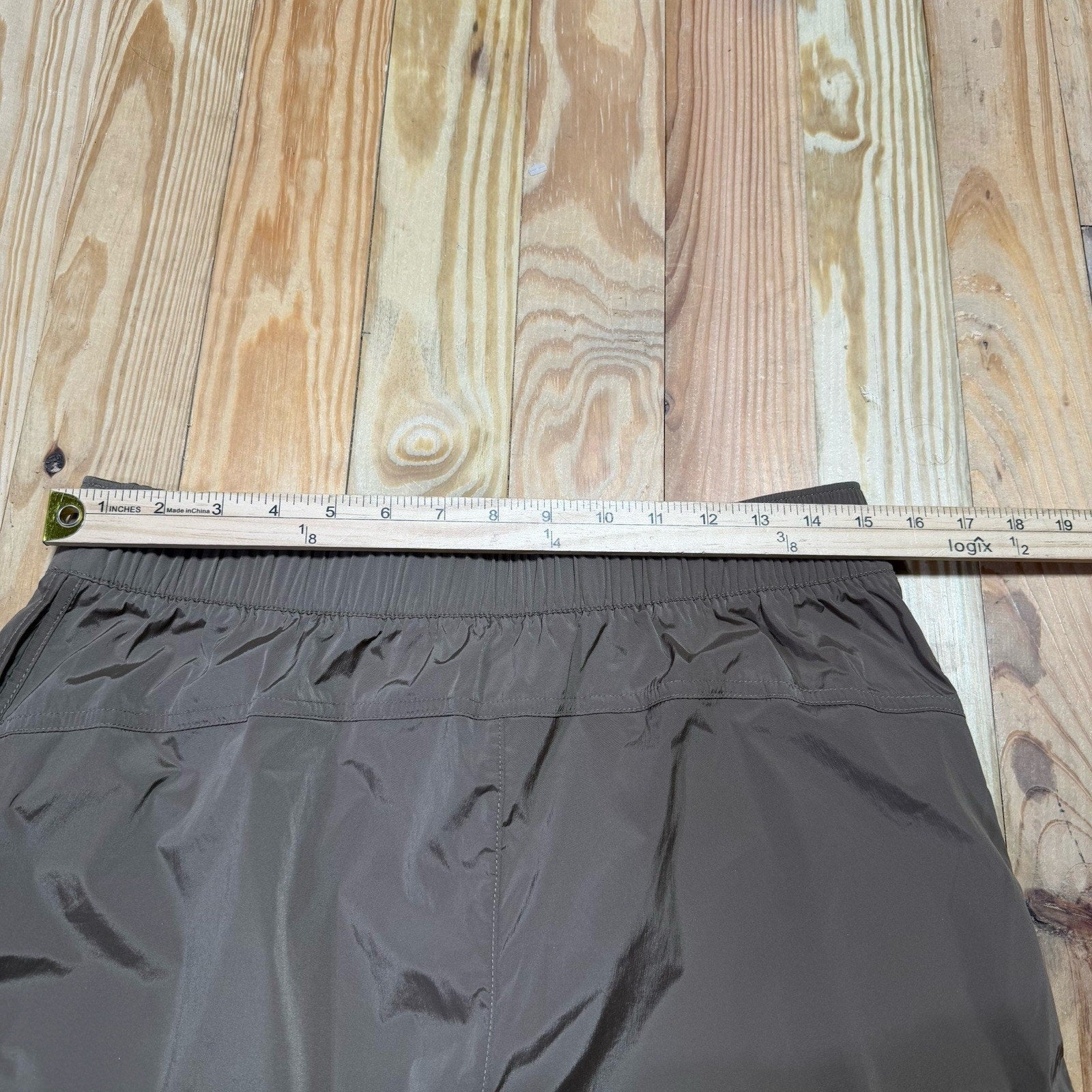 Athleta Women’s M Taupe Parachute Pants Wide Leg Drawstring Hem Zip Pockets