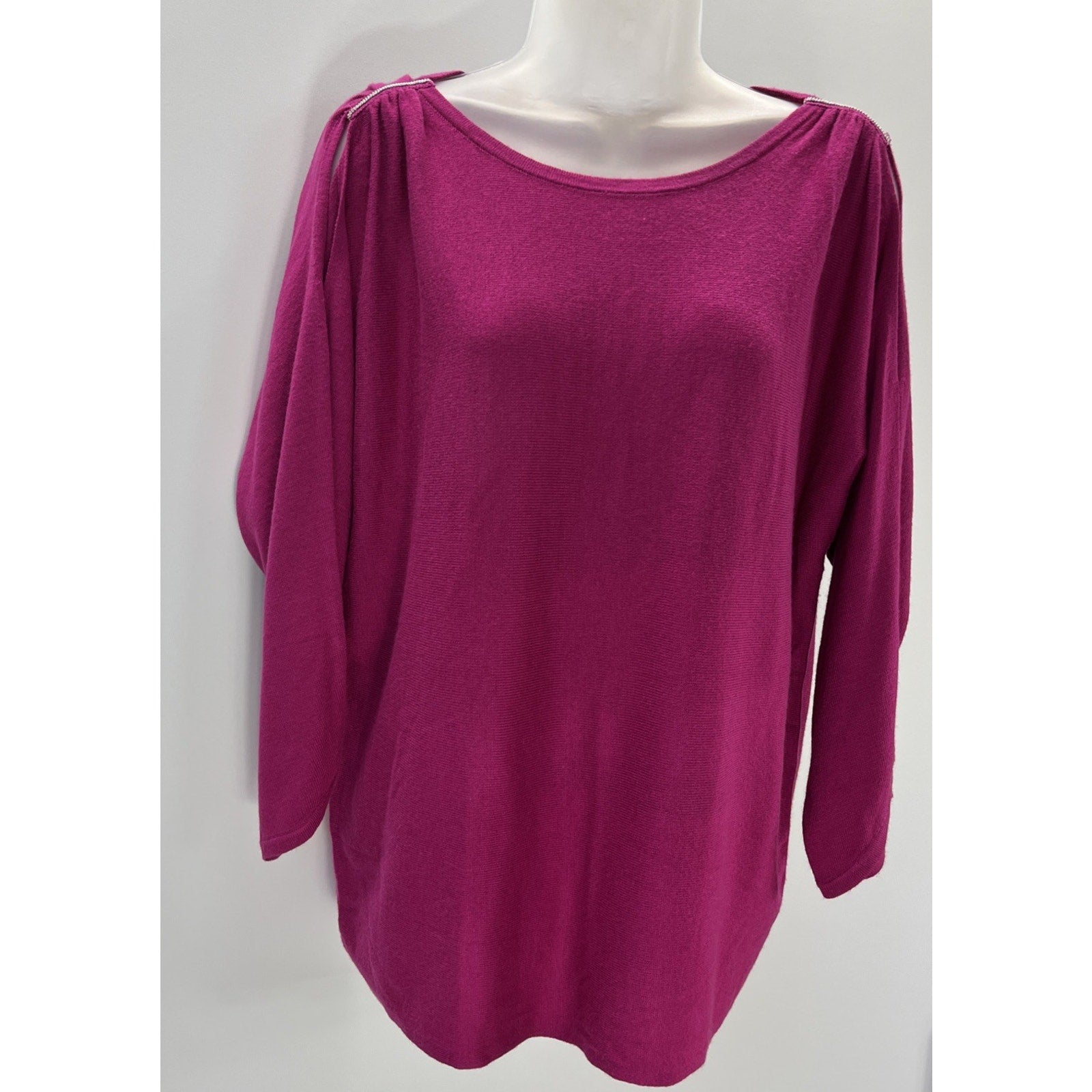 Chico's Size 1 Women's Touch of Cashmere Cold Shoulder Pullover Sweater Magenta