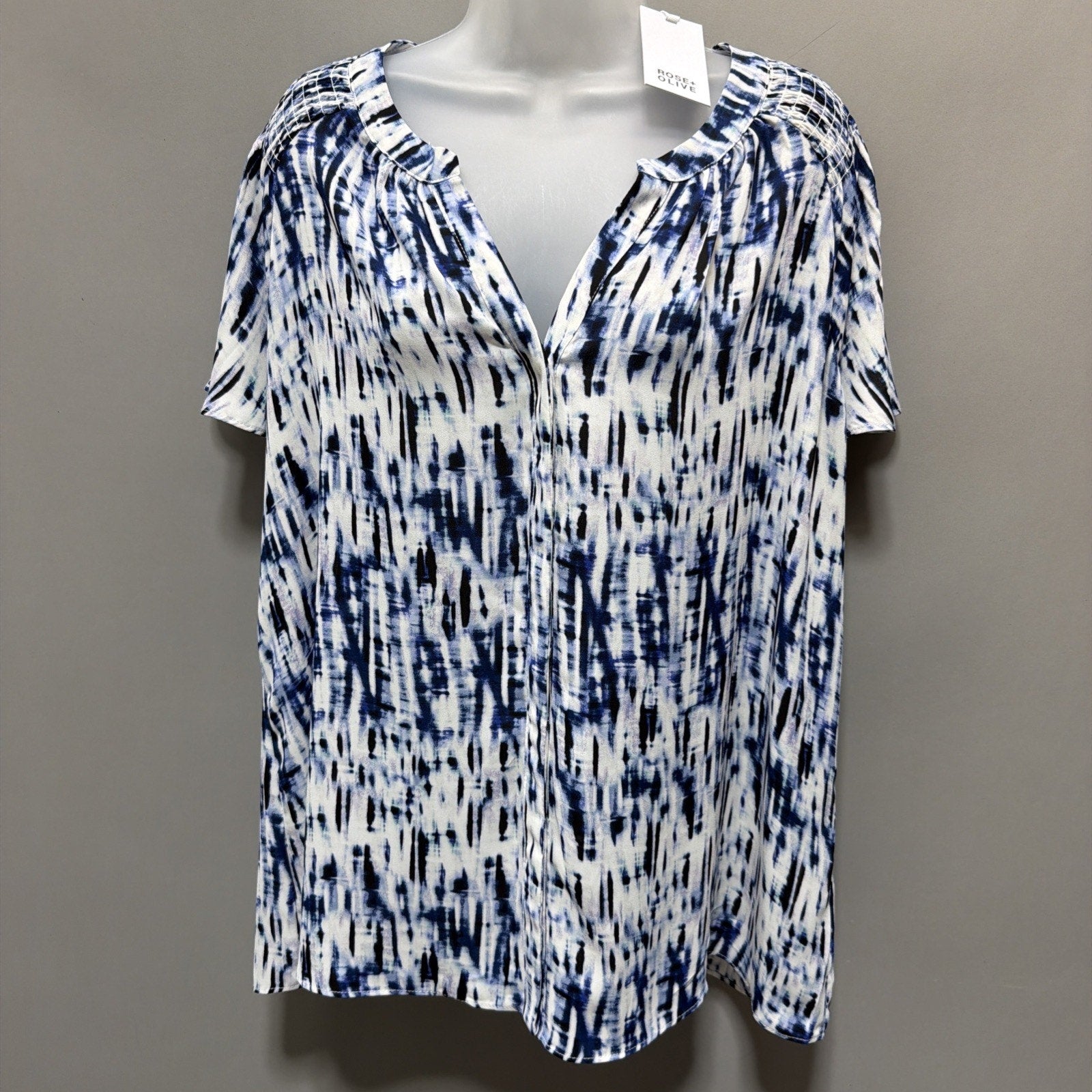 Rose+Olive Button Front Top Womens 1X Plus Size Blue Tie Dye Abstract NWT Career