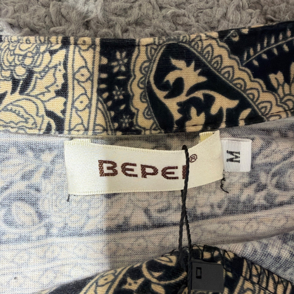 New BEPEI Womens Paisley All Over 3/4 Sleeve Tunic Blouse V Neck Size M Black