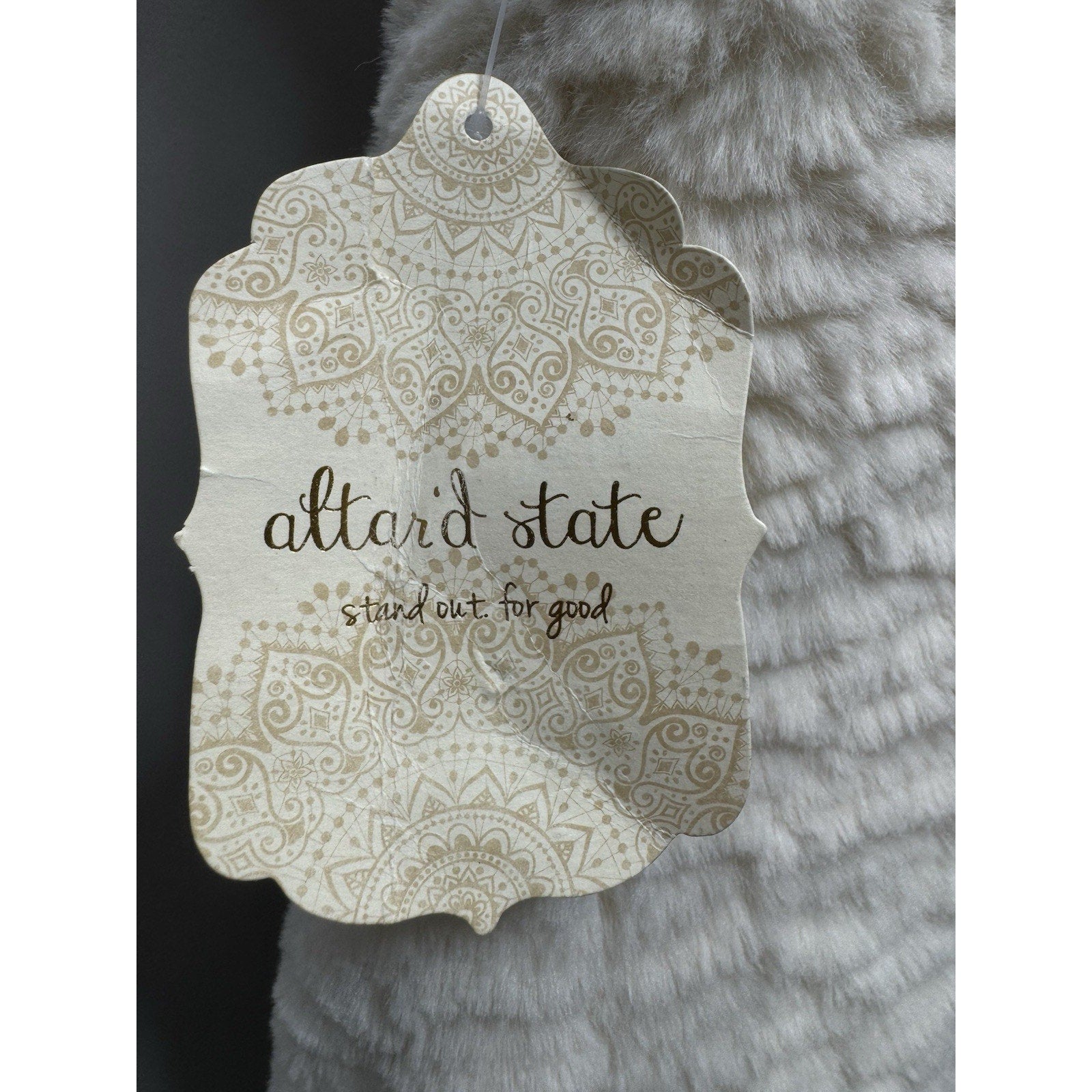 Altar’d State Faux Fur Vest Womens Small Ivory Cream Open Front Cozy Soft Boho