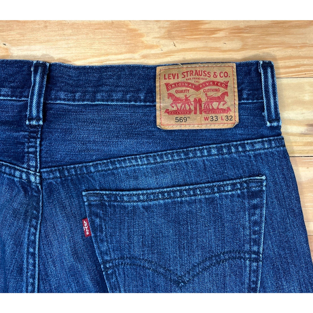Levis Jeans Mens 33x32 (Fits 33x31) Blue 569 Loose Straight American Dark Denim