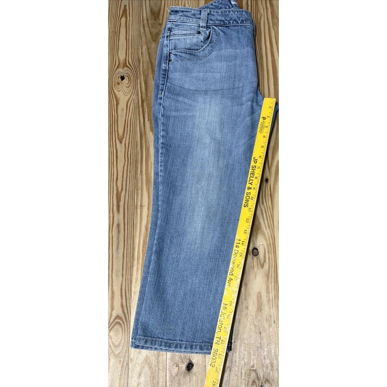 Chico’s Platinum Jeans Ultimate Fit Slim Leg Crop Size 1.5 Blue Cotton Blend
