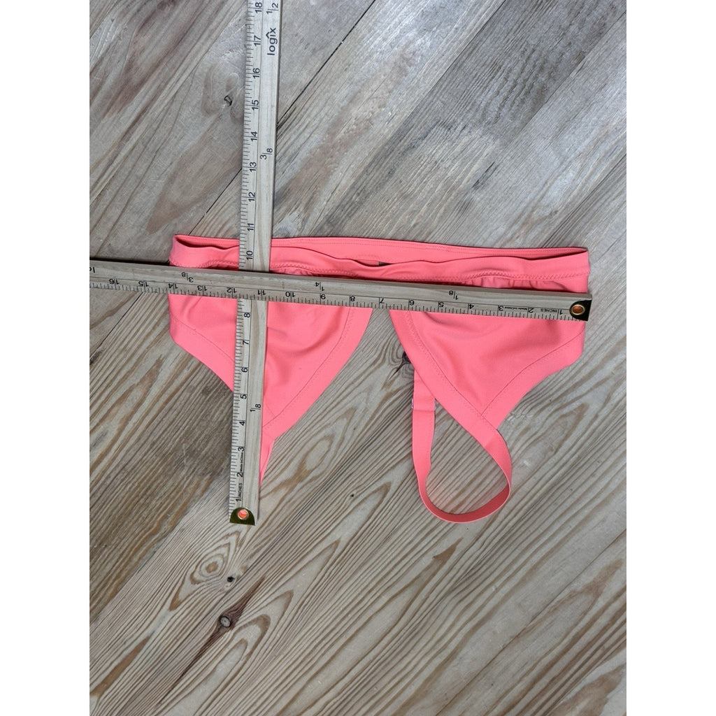 Lululemon Flow Y Sports Bra in a Bright Orange Coral Women’s Size 8