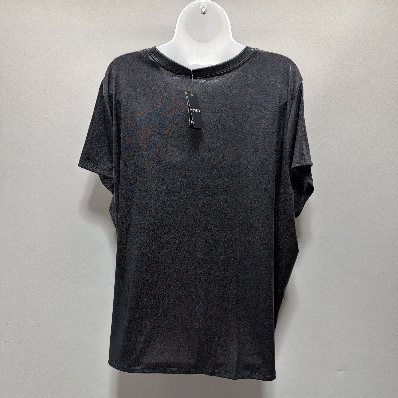 Torrid Metallic Foil Black Womens T-Shirt Size 3 Round Neck Short Sleeve Top NWT