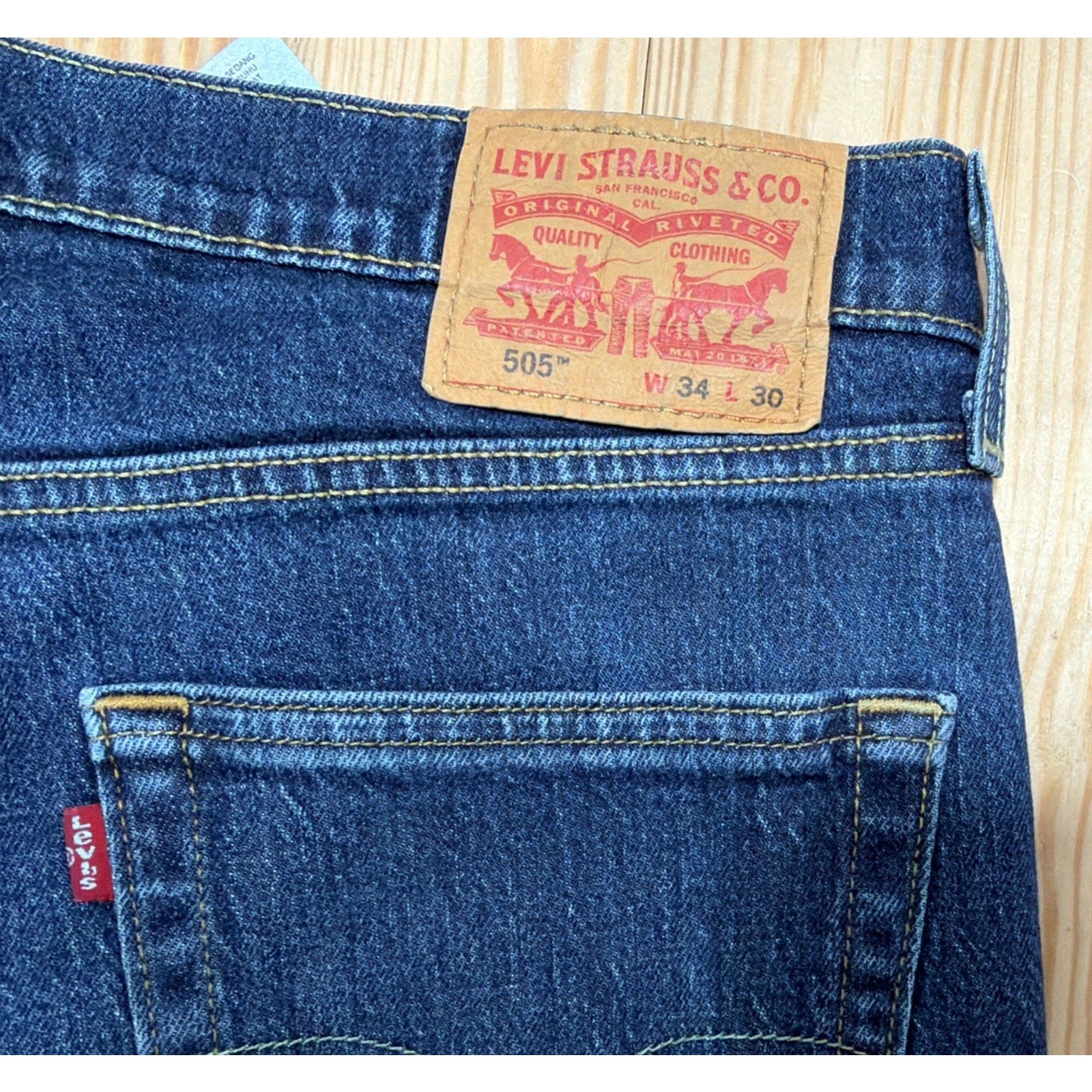 LEVIS 505 - Classic Straight Factory Whiskered Faded Blue Jeans, Mens 34 x 30