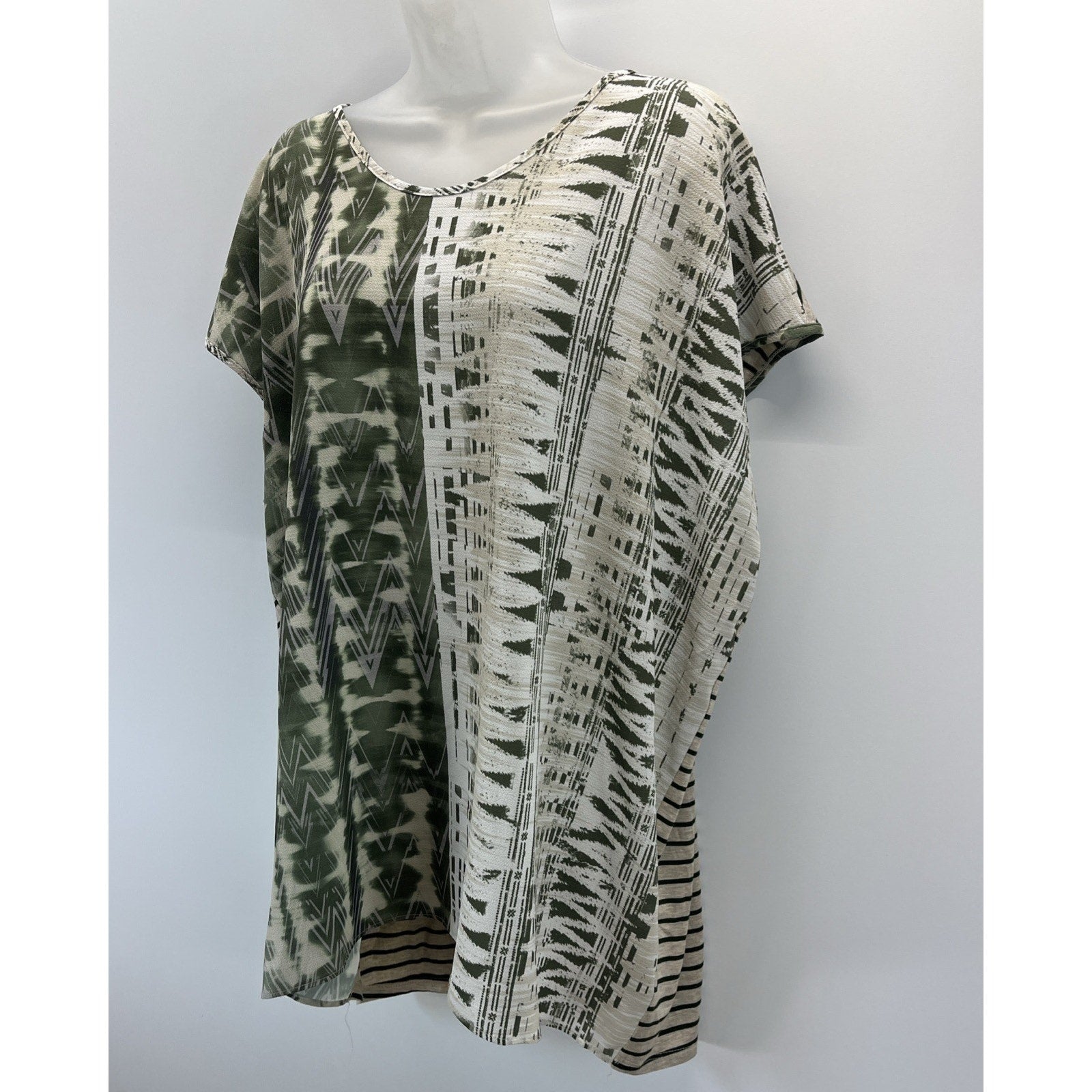 NWT CJ Banks Shirt Womens 2X Plus Green Top Casual Pullover Stretch Ladies