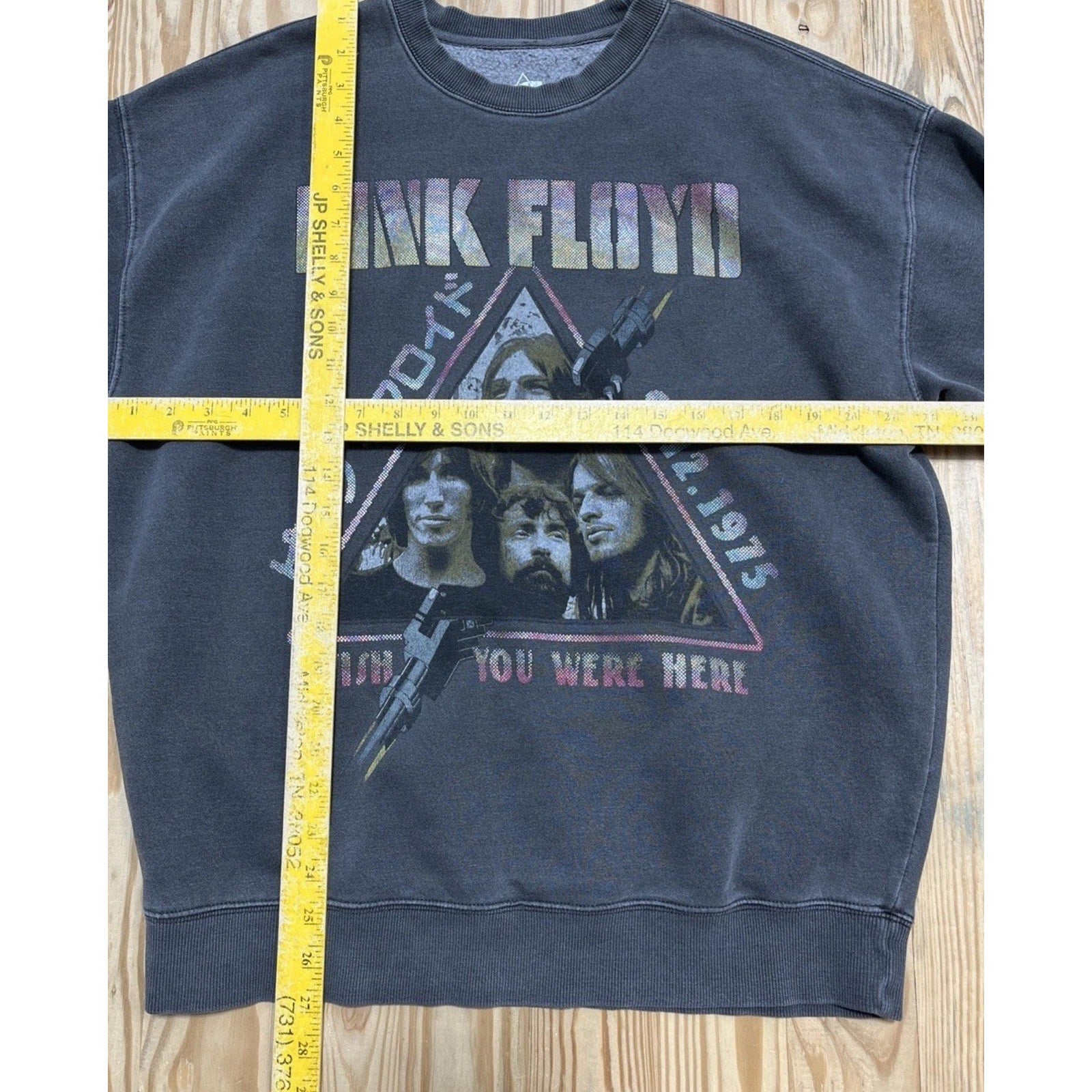 Buckle Goodie Two Sleeves Pink Floyd Oversized Sweater Size Medium