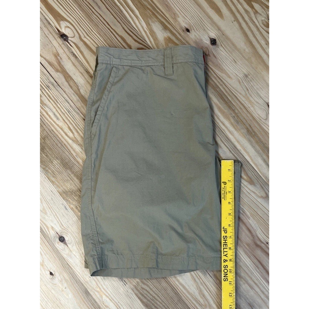 Columbia Khaki Golf Shorts Size 42X10