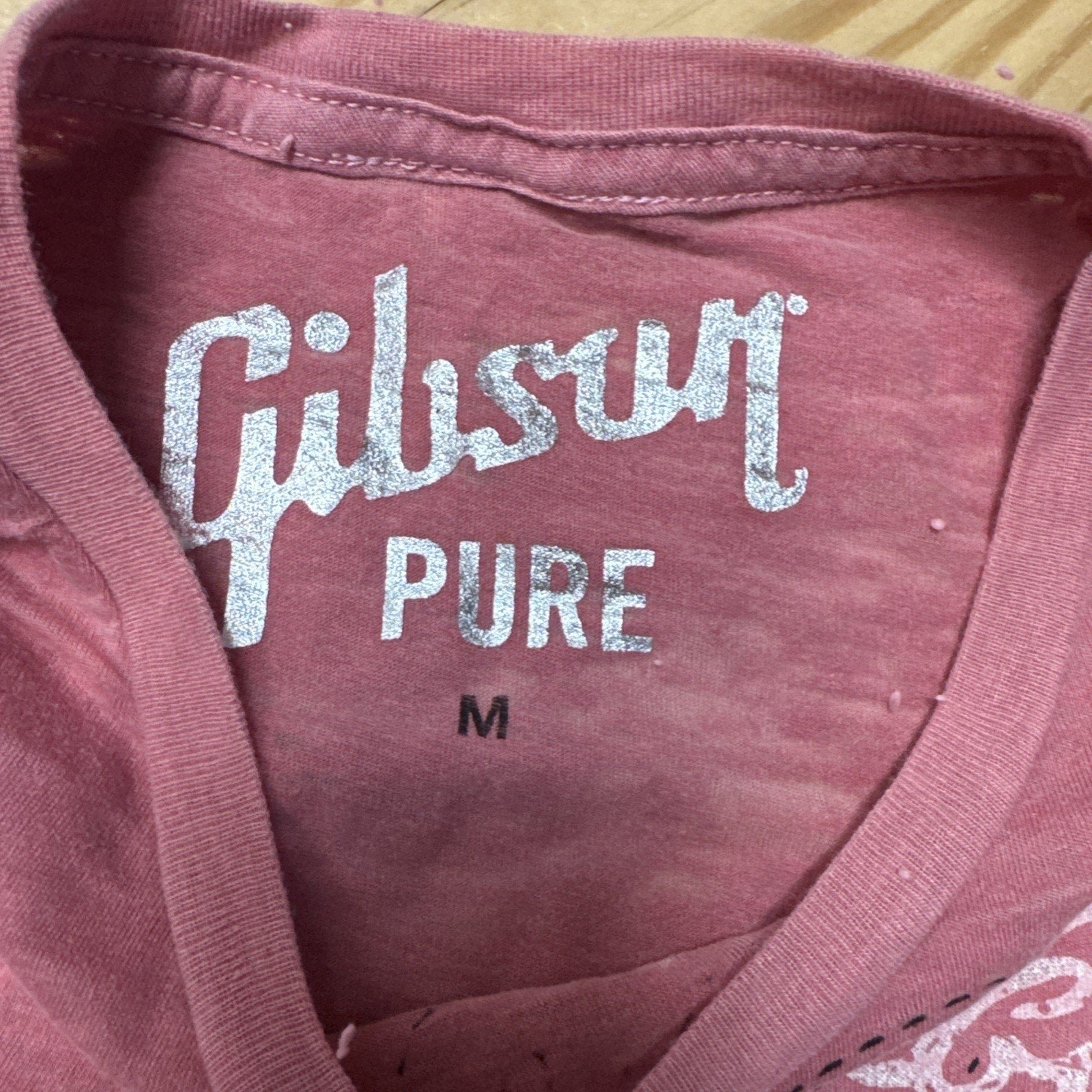 Gibson Pure Guitar Pink T-Shirt Junior Size Medium NWOT