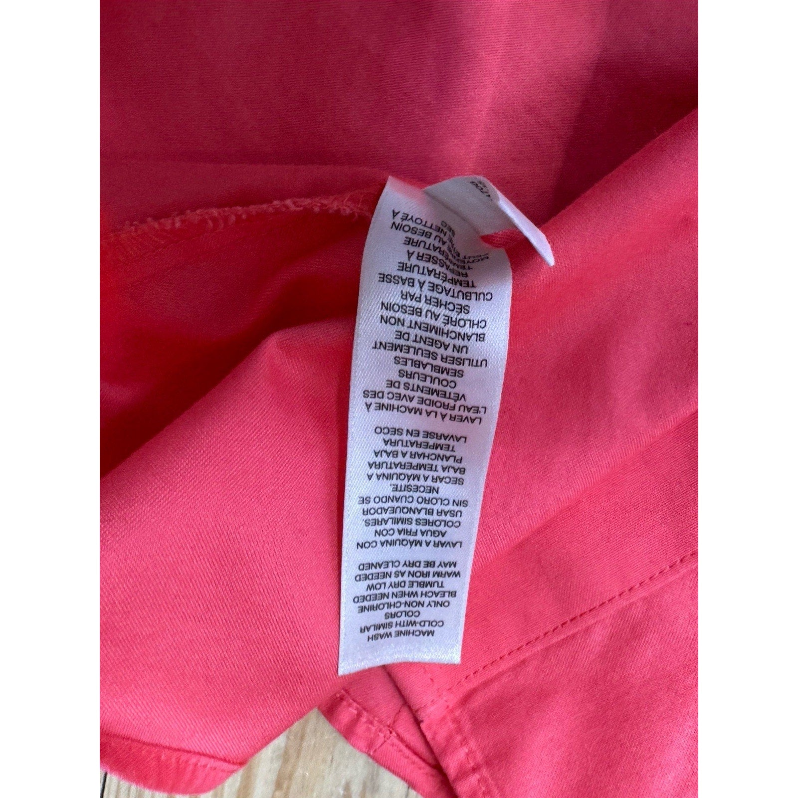 Chicos Wrinkle Resistant Button Up Shirt Size 3 US XL Coral Pink Long Sleeve