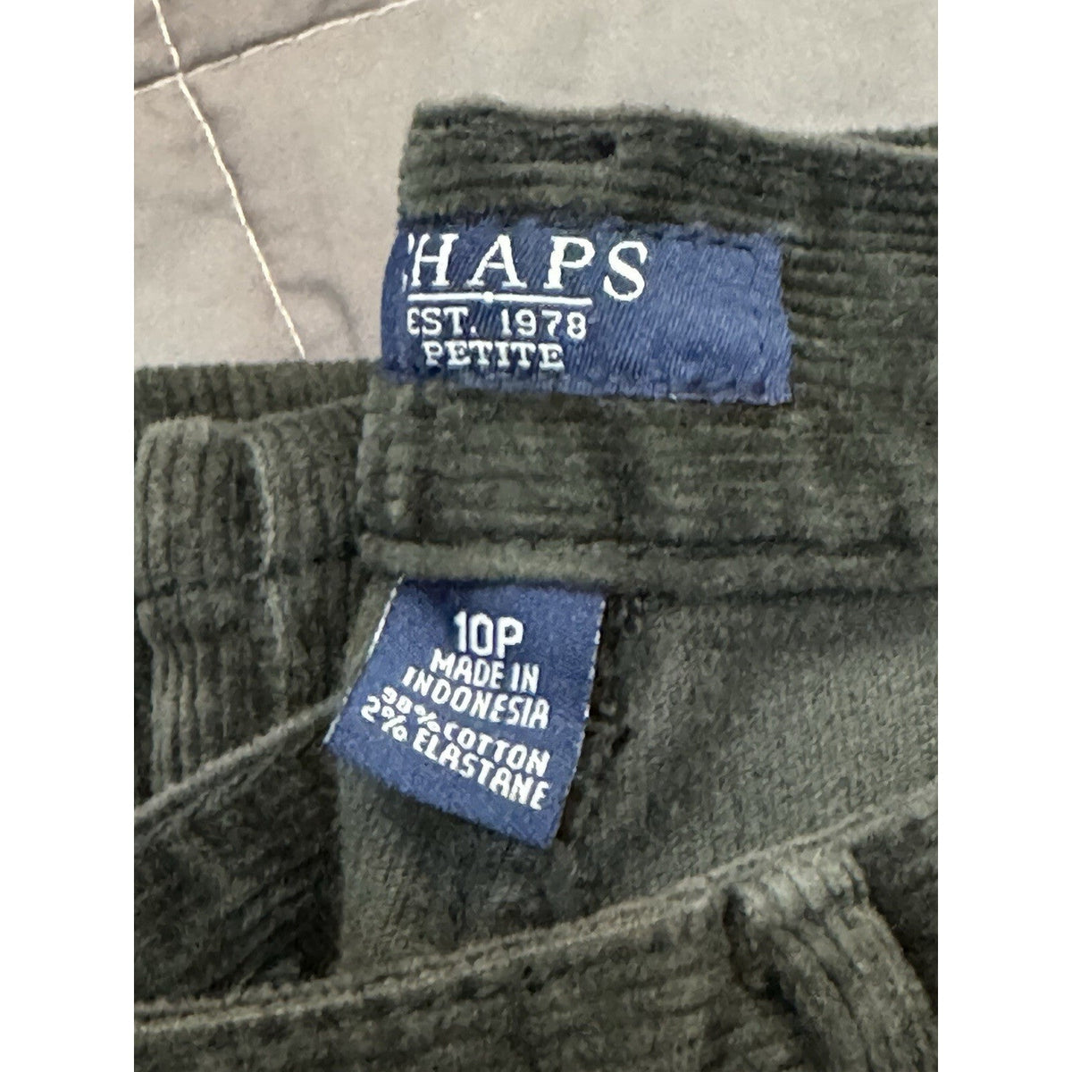 St John's Bay Olive Green Corduroy Pants Women 10P Black Mid Rise Straight Leg