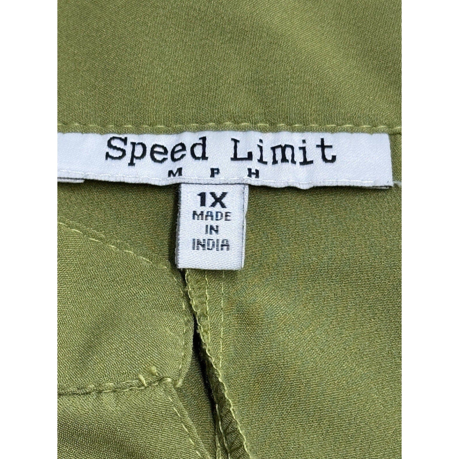 Speed Limit MPH Button Down Olive Green 3/4 Sleeve Women’s Plus 1X