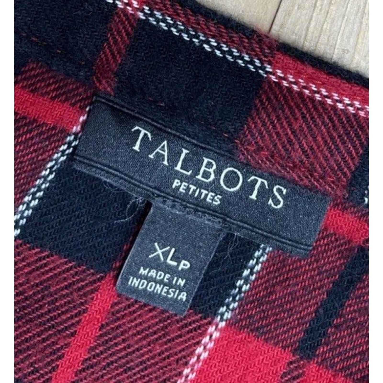 Talbots Button Plaid Classic Cotton band collar, Red/Black Size XL Petite