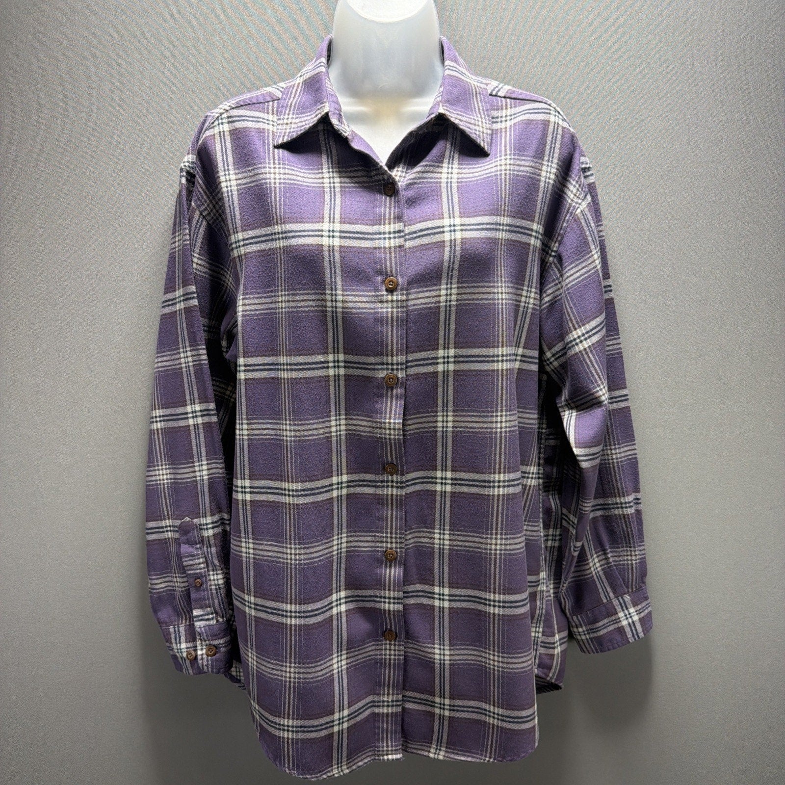 VTG Eddie Bauer Womens M Oversized Flannel Shirt Plaid Long Sleeve Button Up
