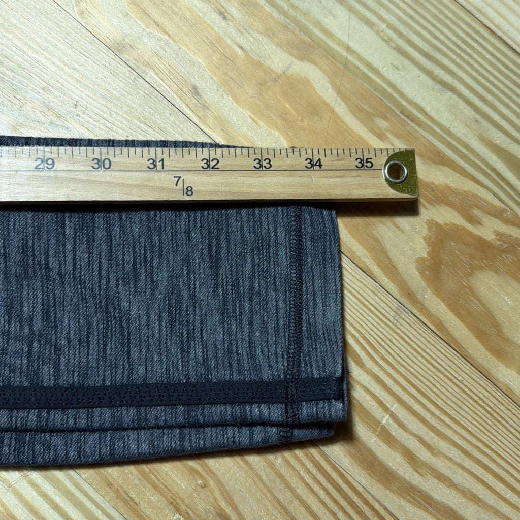 Lululemon Forme Pant Black and Gray Mid-Rise size 2 Atheltic Yoga Running