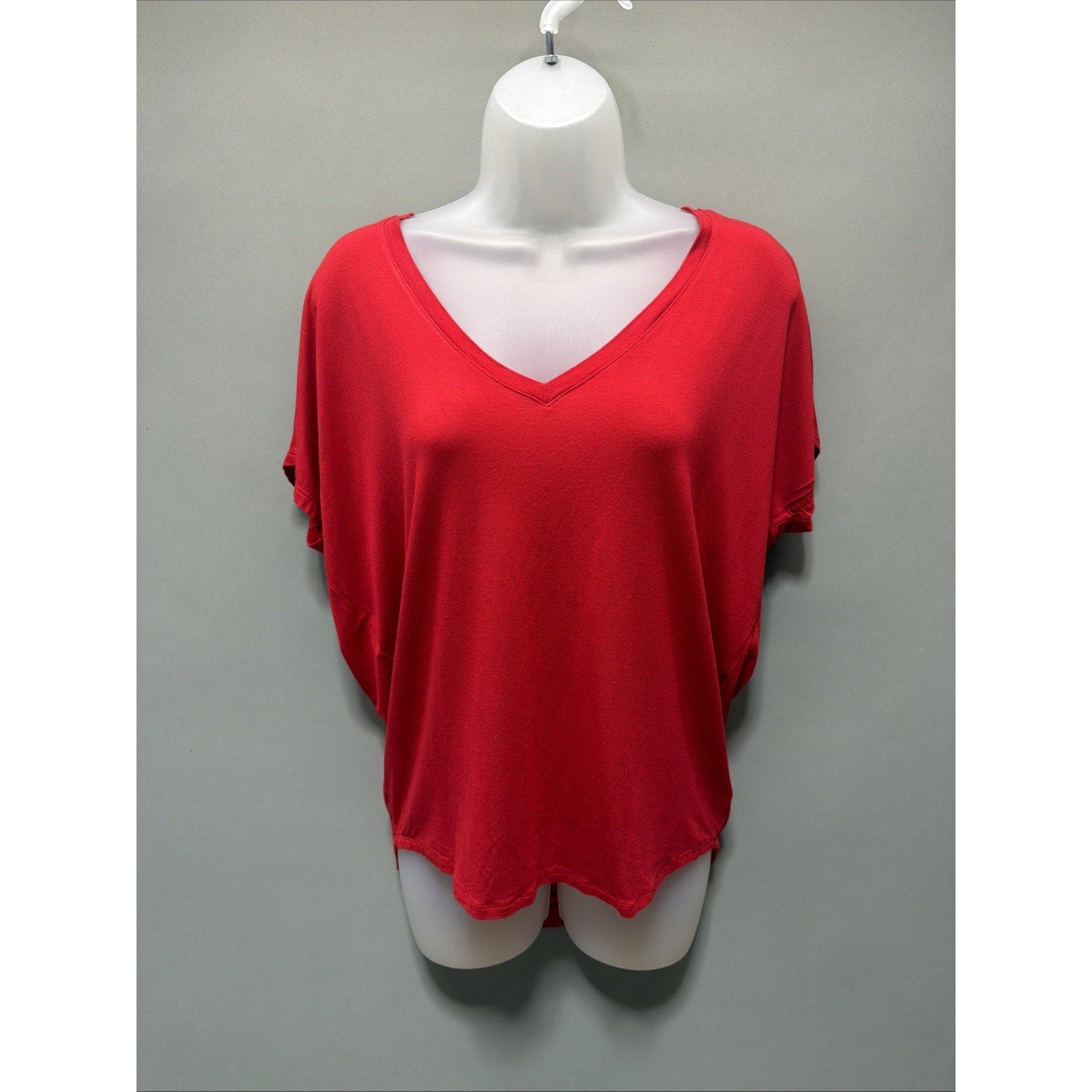 Express Red V Neck Relaxed Tee XS Oversized Casual Minimalist