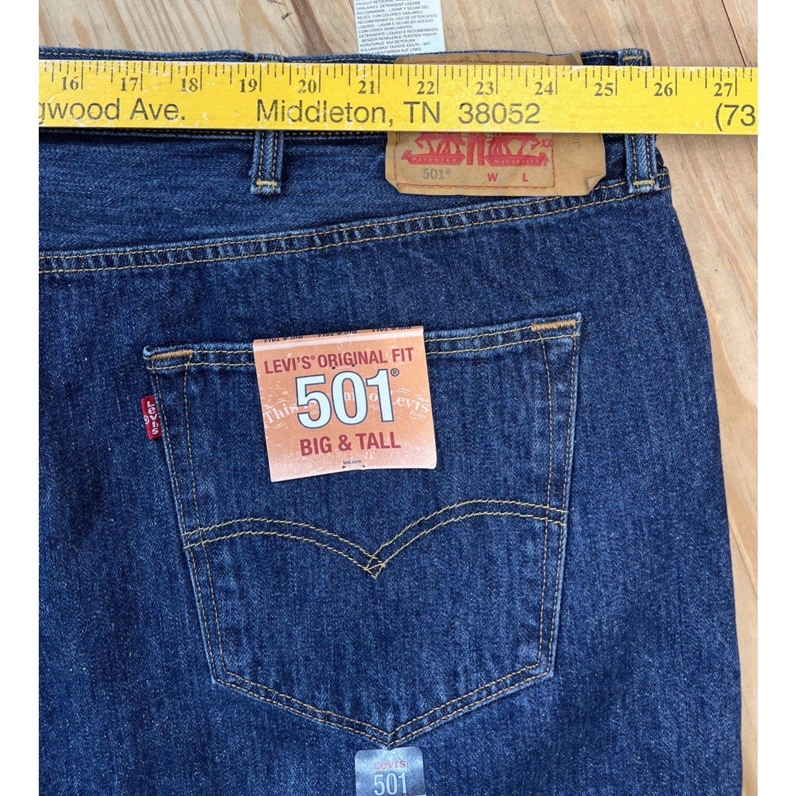 NEW Levis Mens 501 Original Fit Denim Jeans Straight Button Fly 52x28 Hemmed