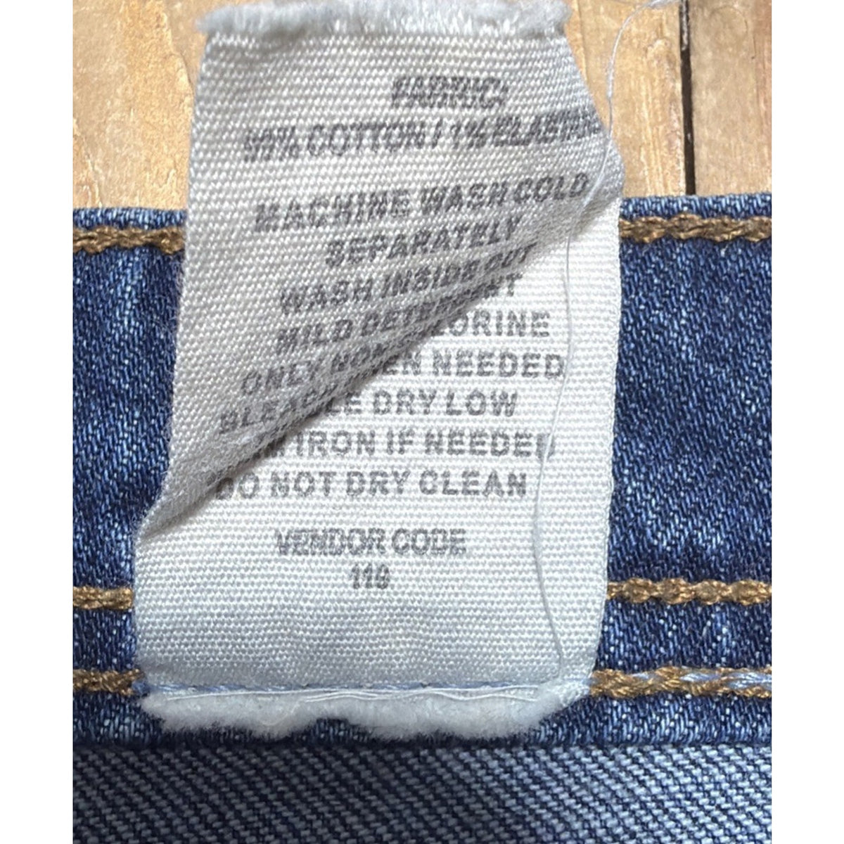 Akademiks Jeanius Men's Jeans Distressed Straight Leg Denim Sizes 34x32 Stretch