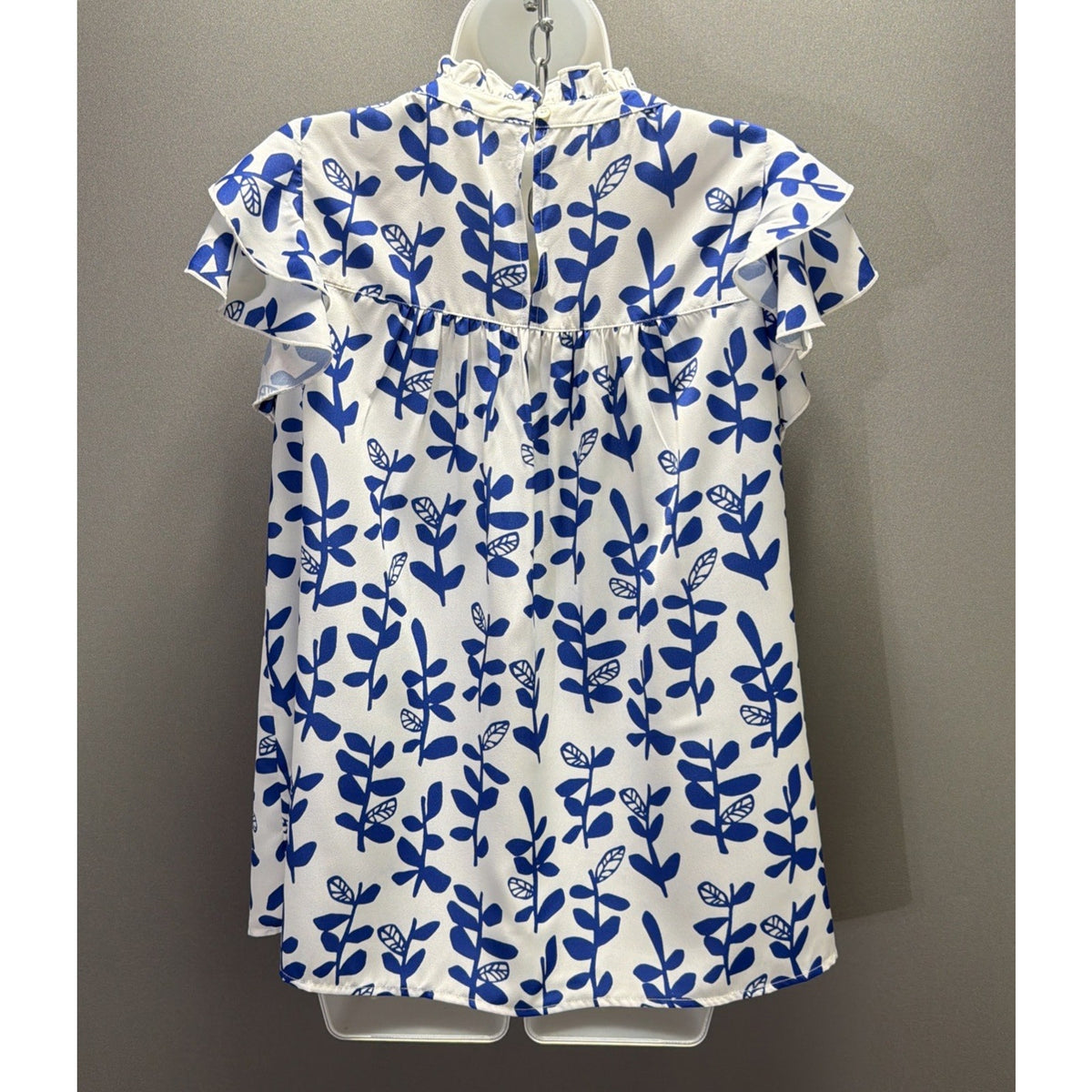 JodiFL Floral Embroidered Ruffle Sleeve Blouse Top Sz Medium