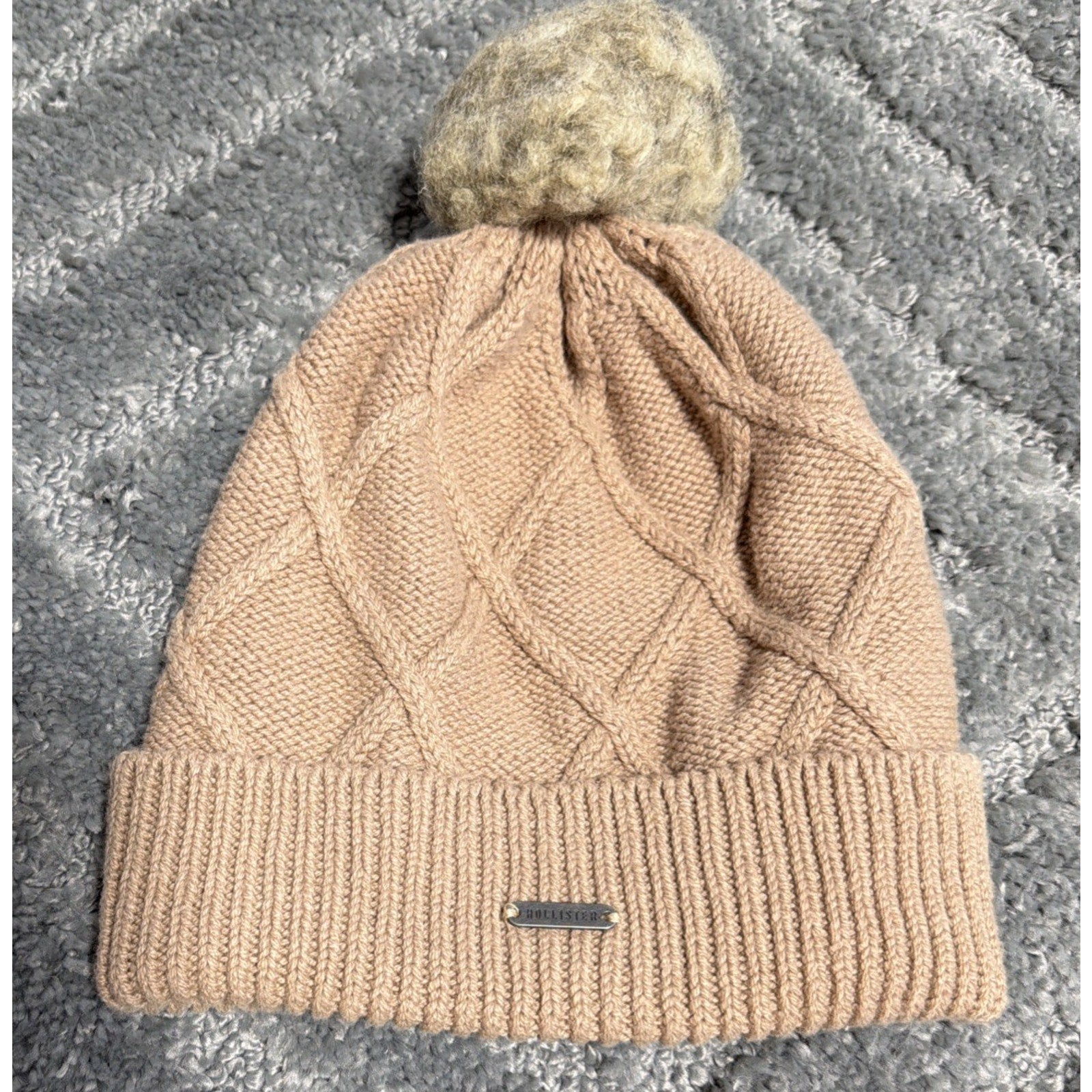 Hollister One Size Gray Pom Pom Beanie Winter Hat