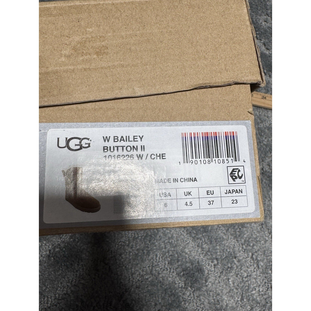 Ugg W Bailey Button II Women’s Size 6 New In Box Check Pictures Damaged Box