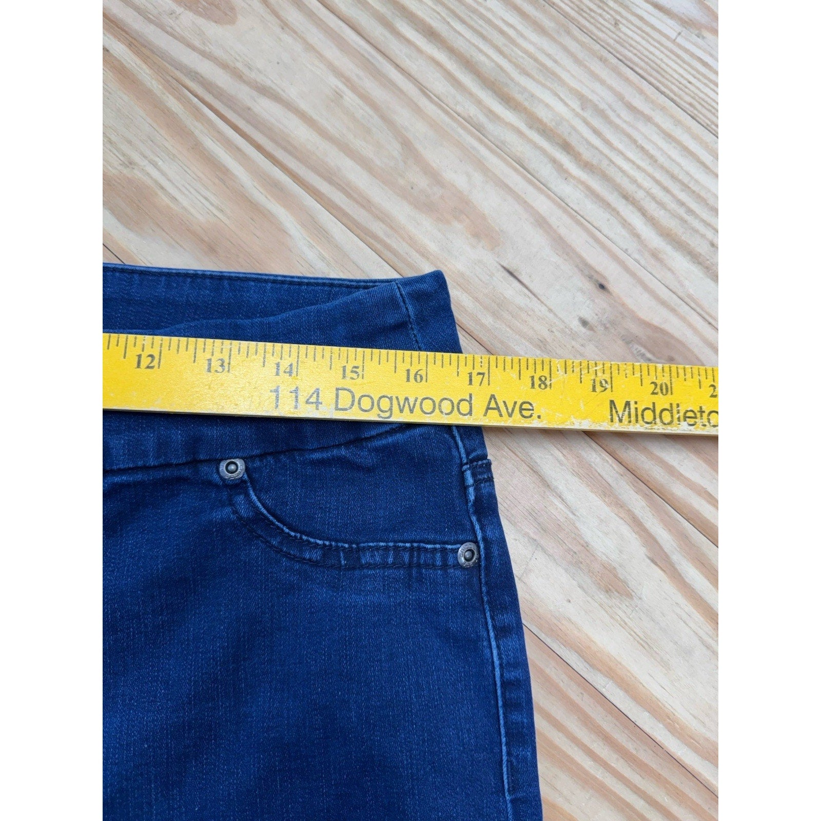 Chicos Perfect Stretch Slim Leg Jeans Blue Jeans Women’s Size 1.5 (US 10/medium)