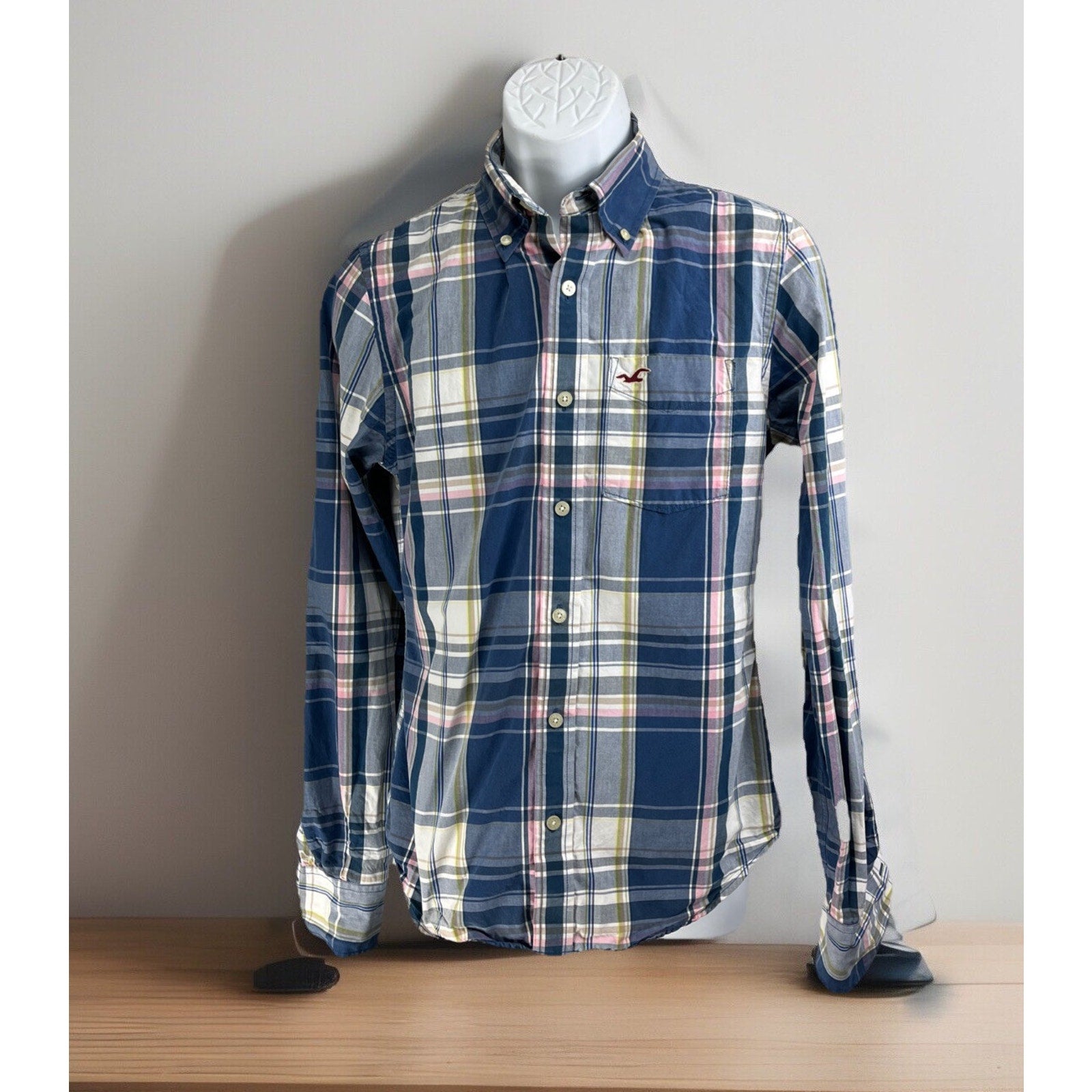 HOLLISTER Men’s Size S Button Front Shirt Long Sleeve Blue Pink Plaid Cotton
