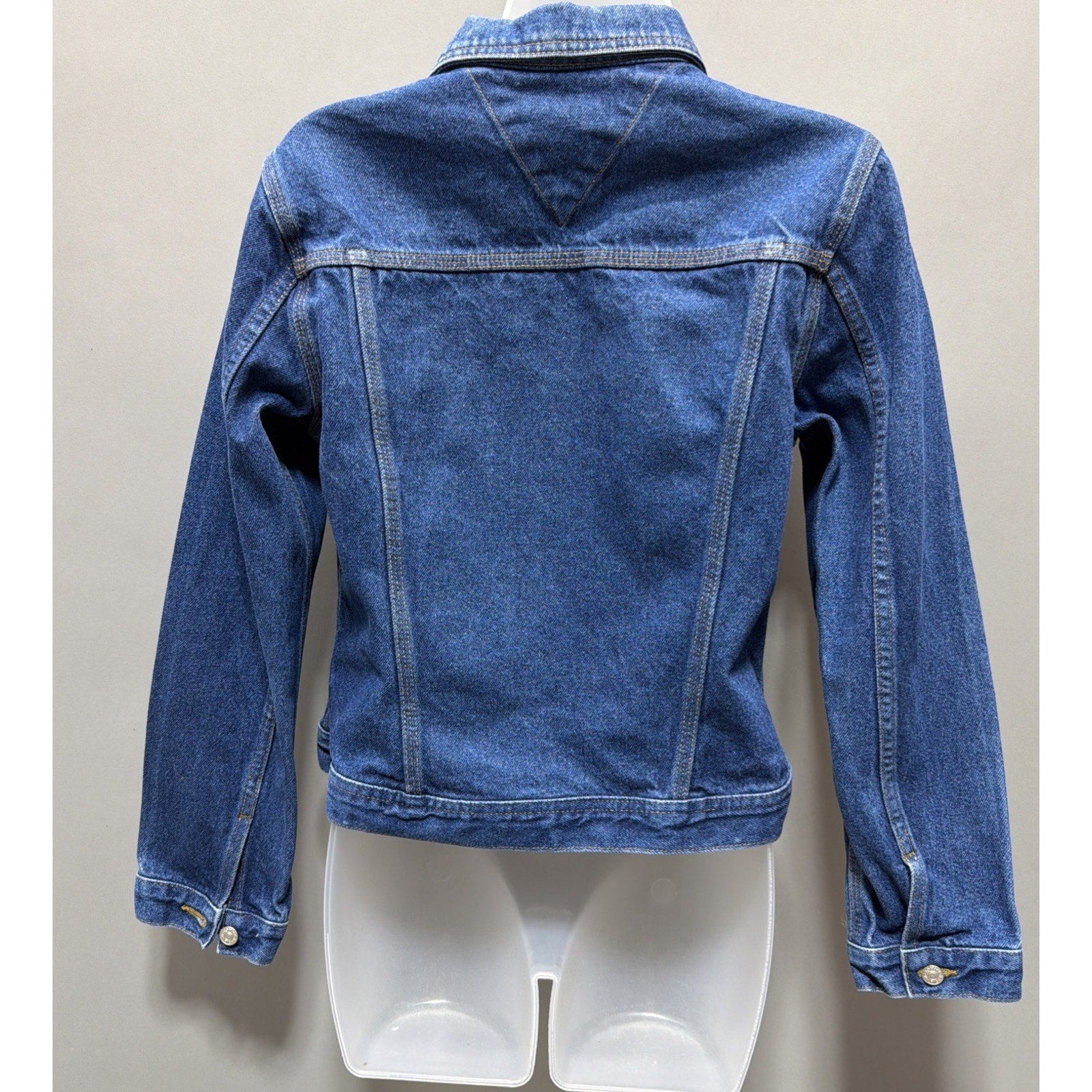 Tommy Hilfiger Denim Jacket WoMens Medium Blue Trucker Jean Button Up Excellent