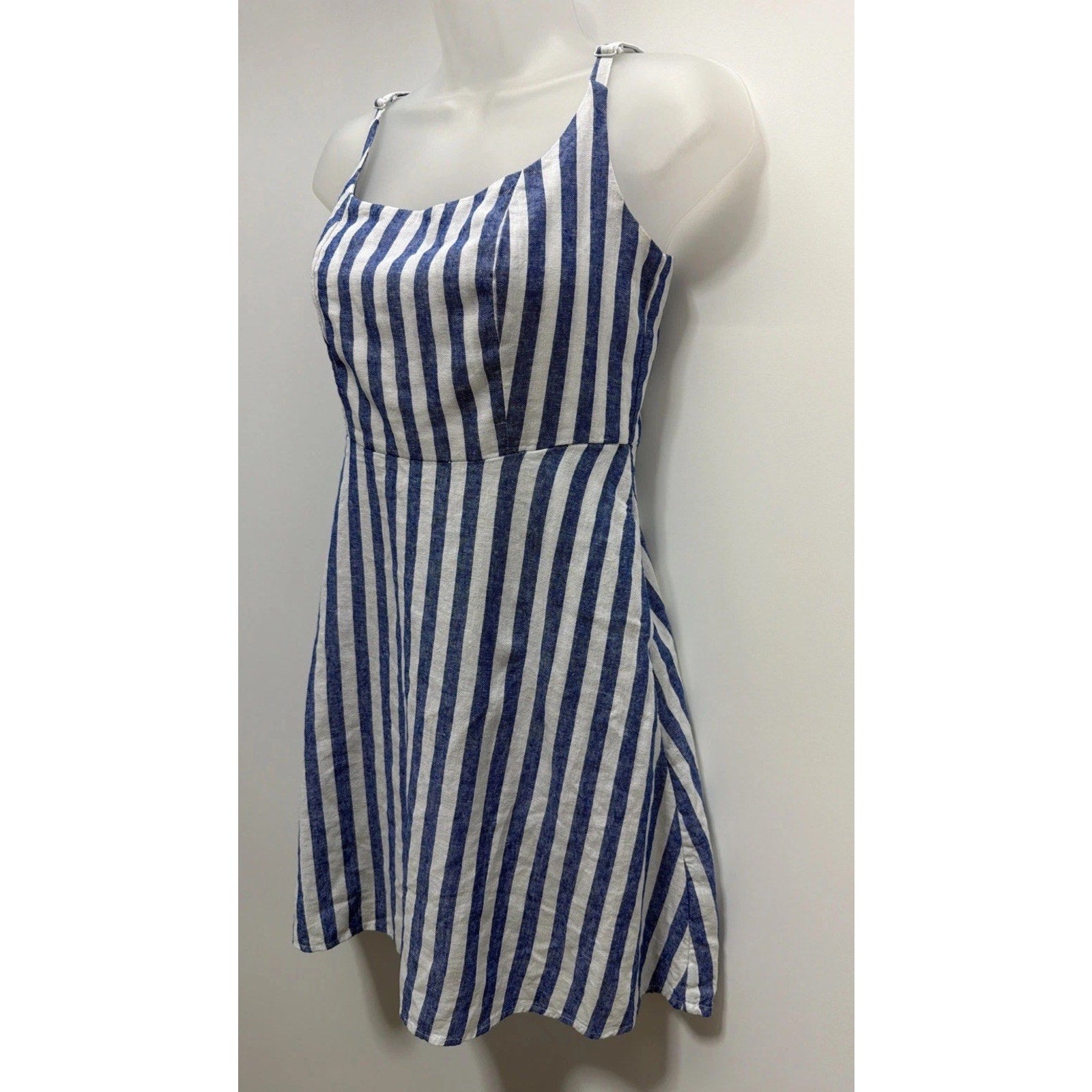 Old Navy Fit & Flare Chambray Blue White Vertical Striped Linen Blend Dress XS