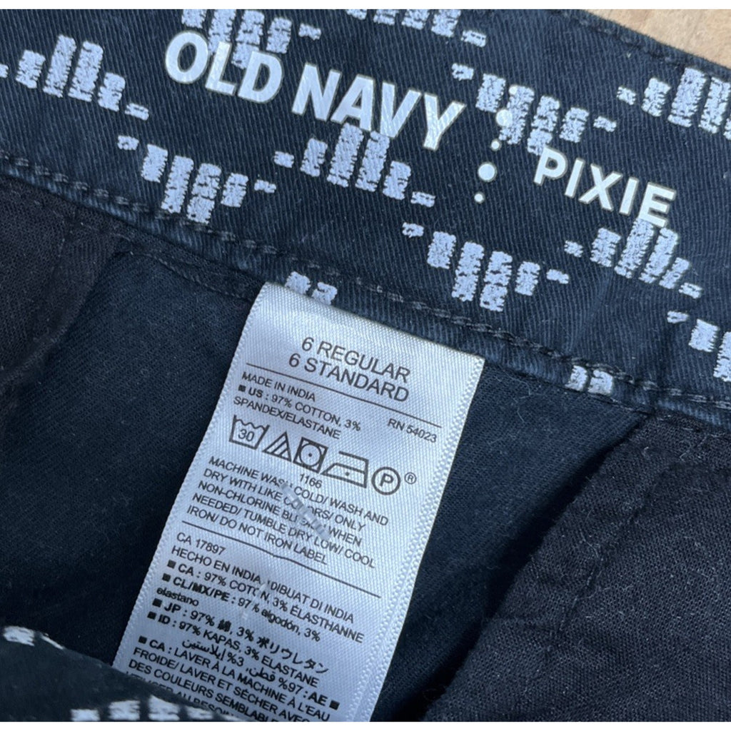 Old Navy Black White Geometric Print Pixie Shorts Sz 6