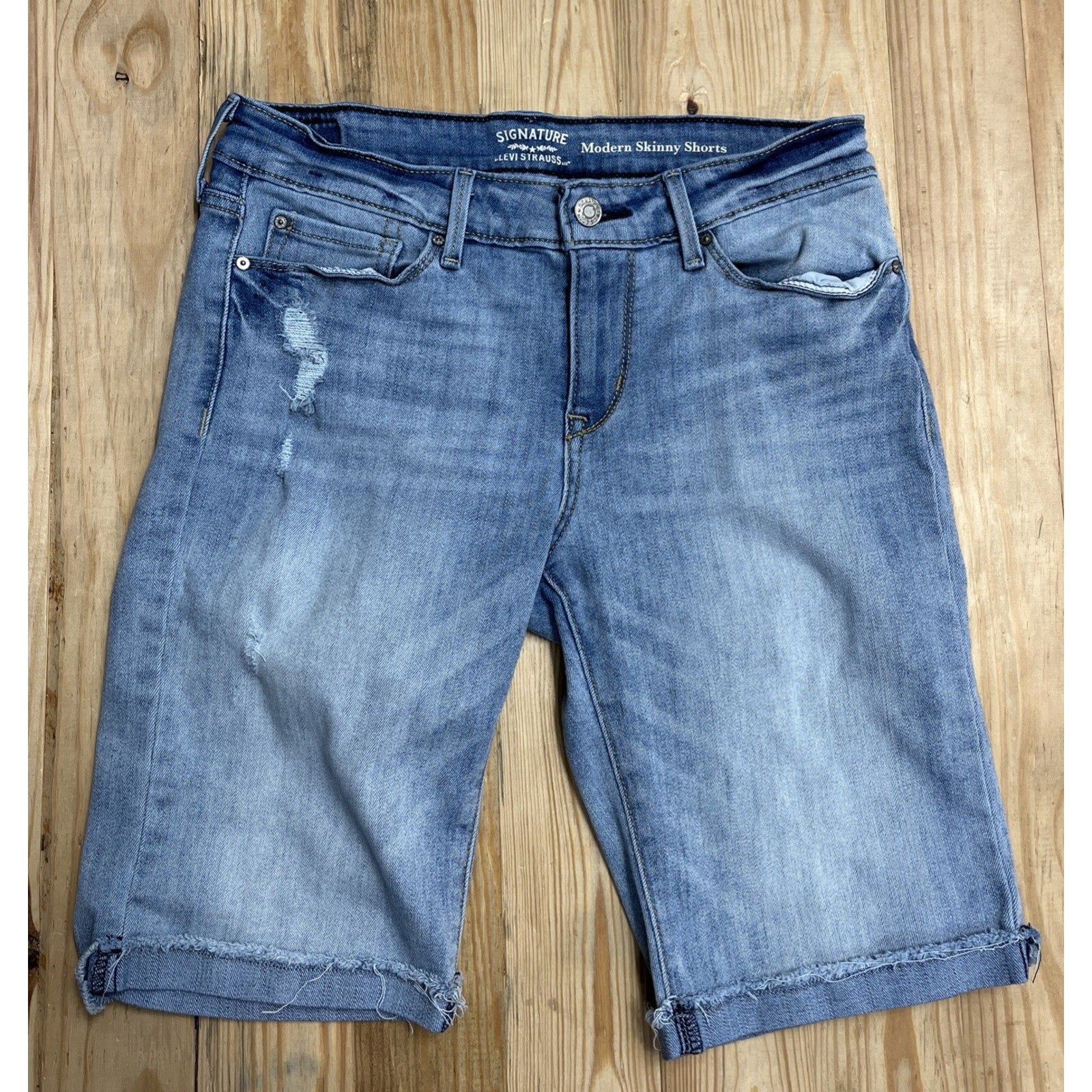 Levi's Signature Womens Shorts 6/28 Blue Modern Skinny Distressed