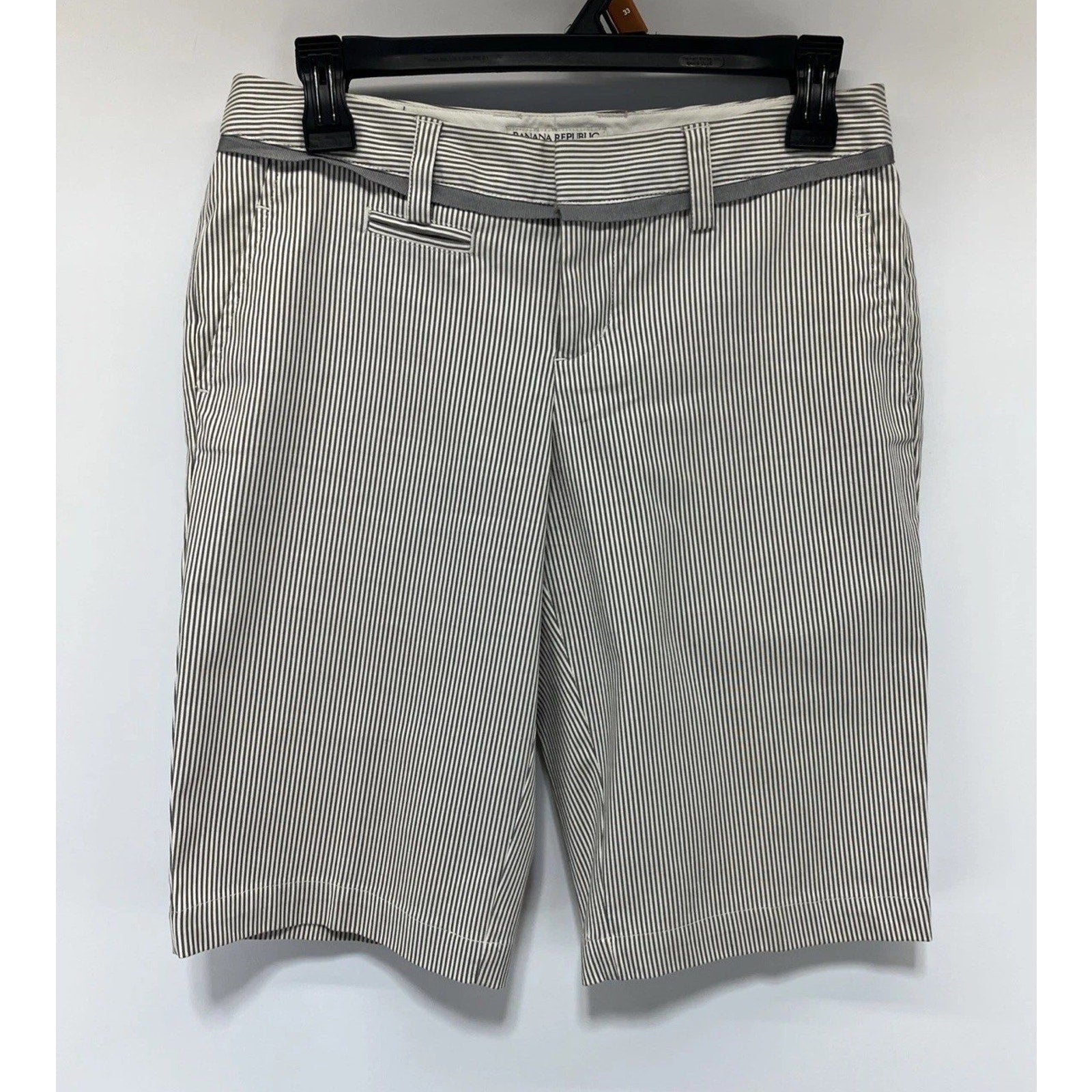 Banana Republic Ryan Fit Shorts Size 0 White and Grey Striped 29x11