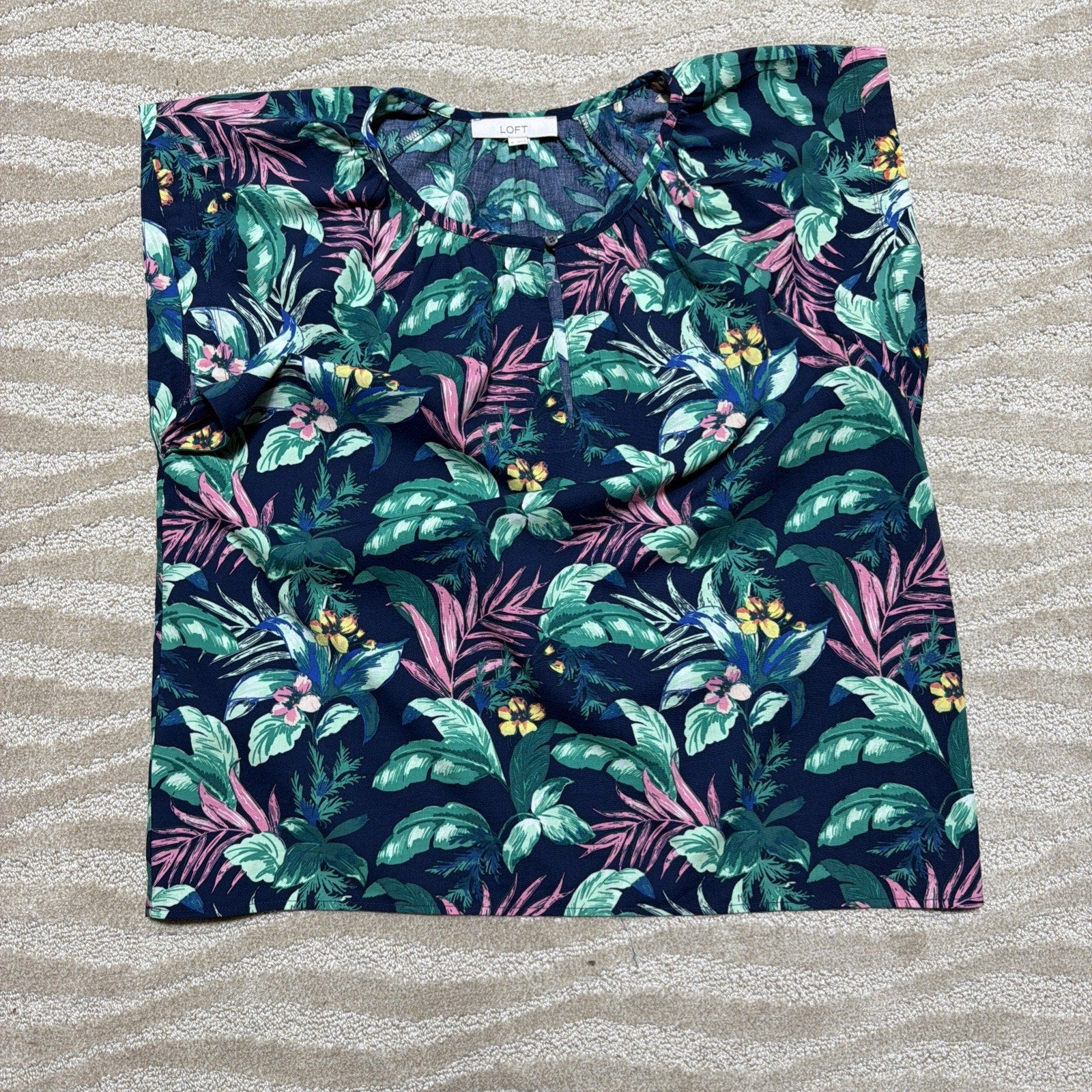 Ann Taylor Loft Women's Botanical Flutter Sleeve Shell Top Shirt Floral XL