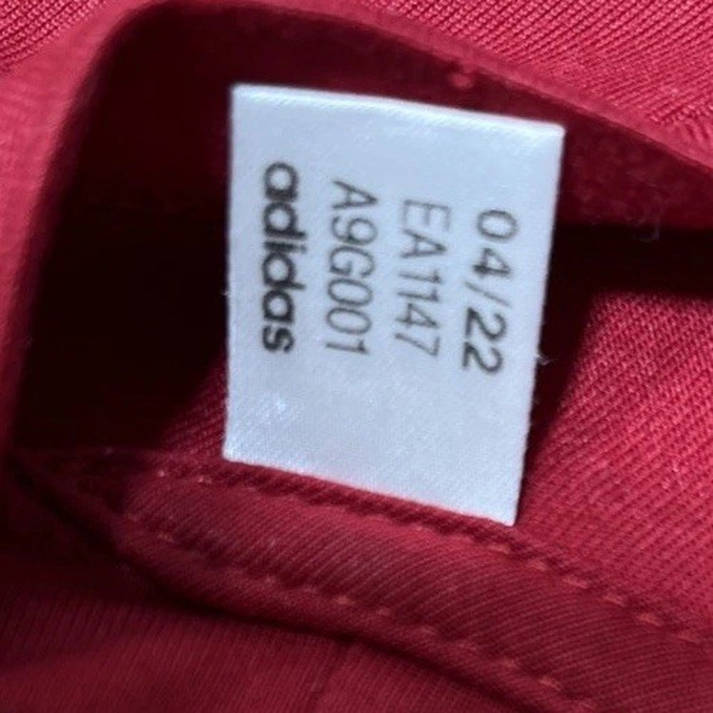 Adidas NCAA Indiana Hoosiers Basketball Team Locker Team T Shirt Red White M