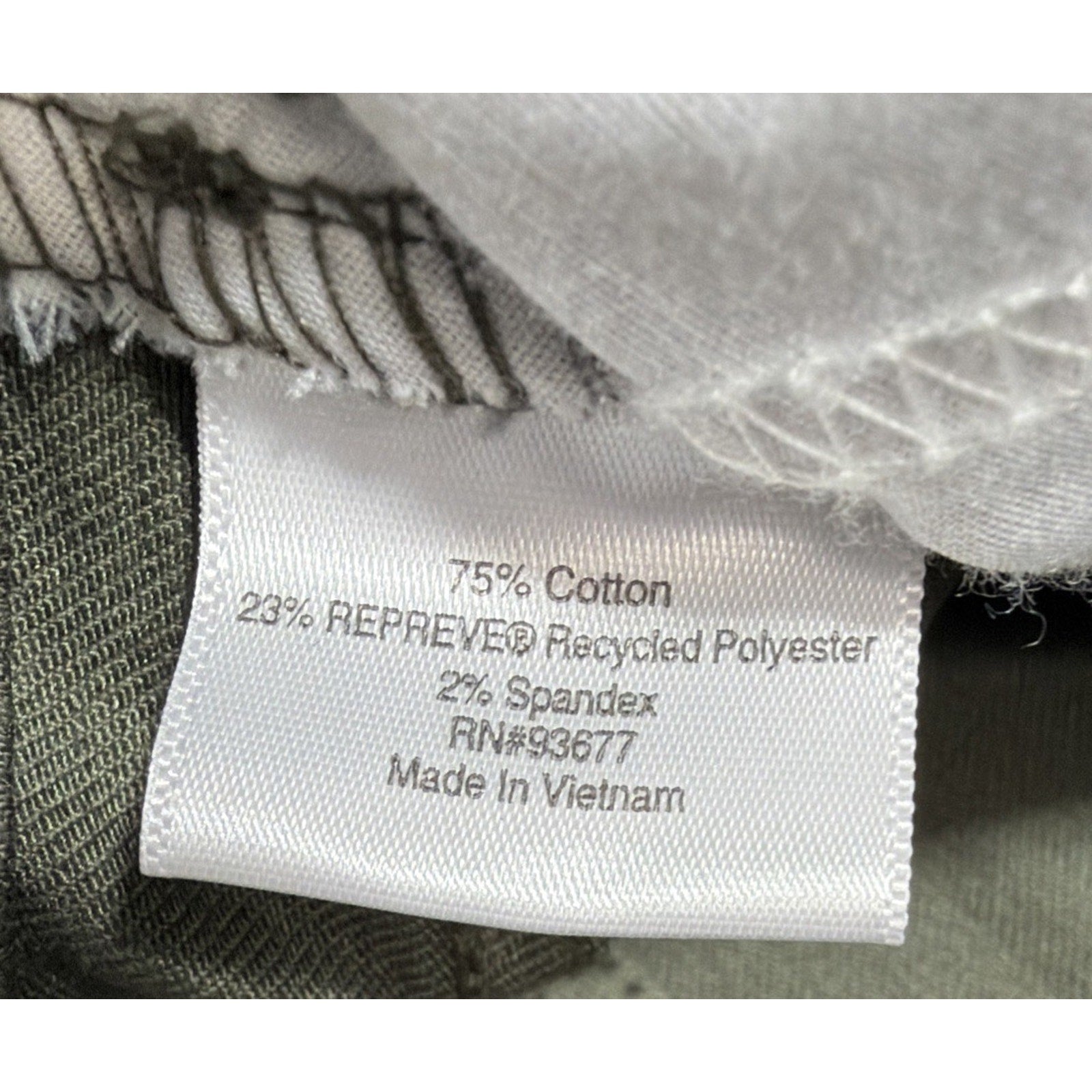 St John’s Bay Secretly Slender Olive Green Pants Straight Mid Rise Size 4 New